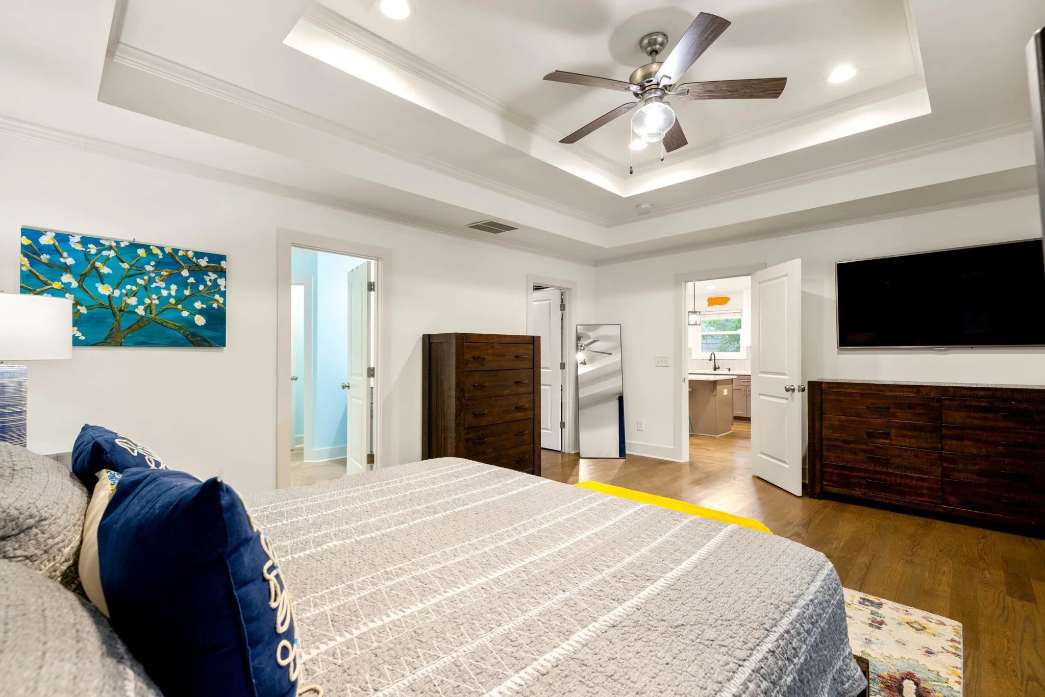 9-web-or-mls-20260518_1266almont_harris031.jpg