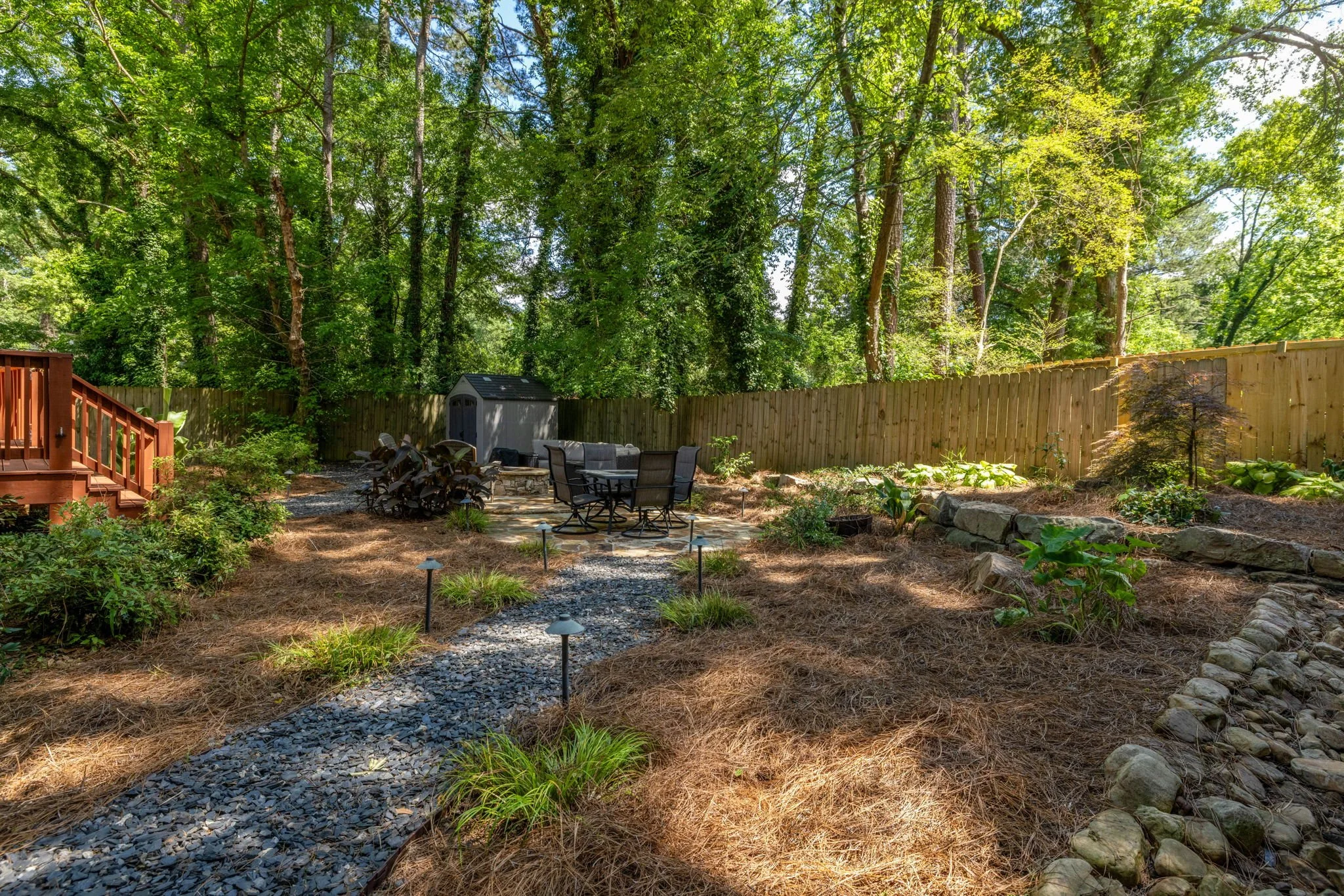 23-web-or-mls-20260518_1266almont_harris073.jpg