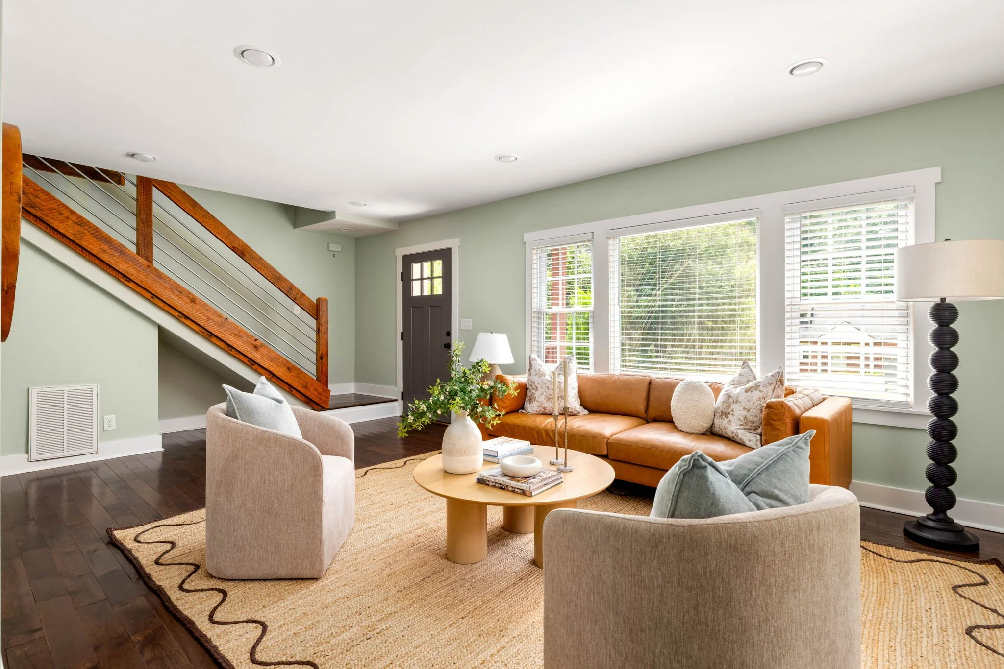4-web-or-mls-20260528_1535deerwood_harris012.jpg