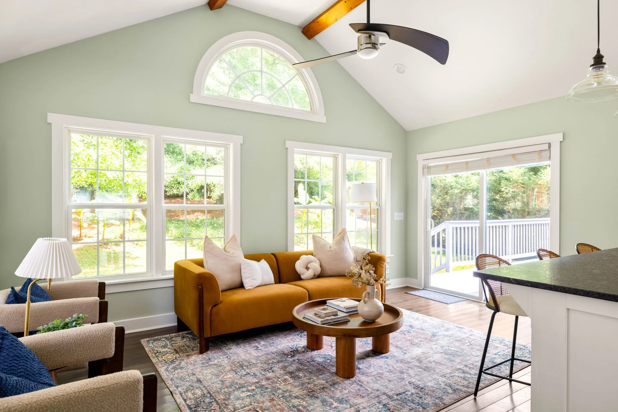 10-web-or-mls-20260528_1535deerwood_harris032.jpg