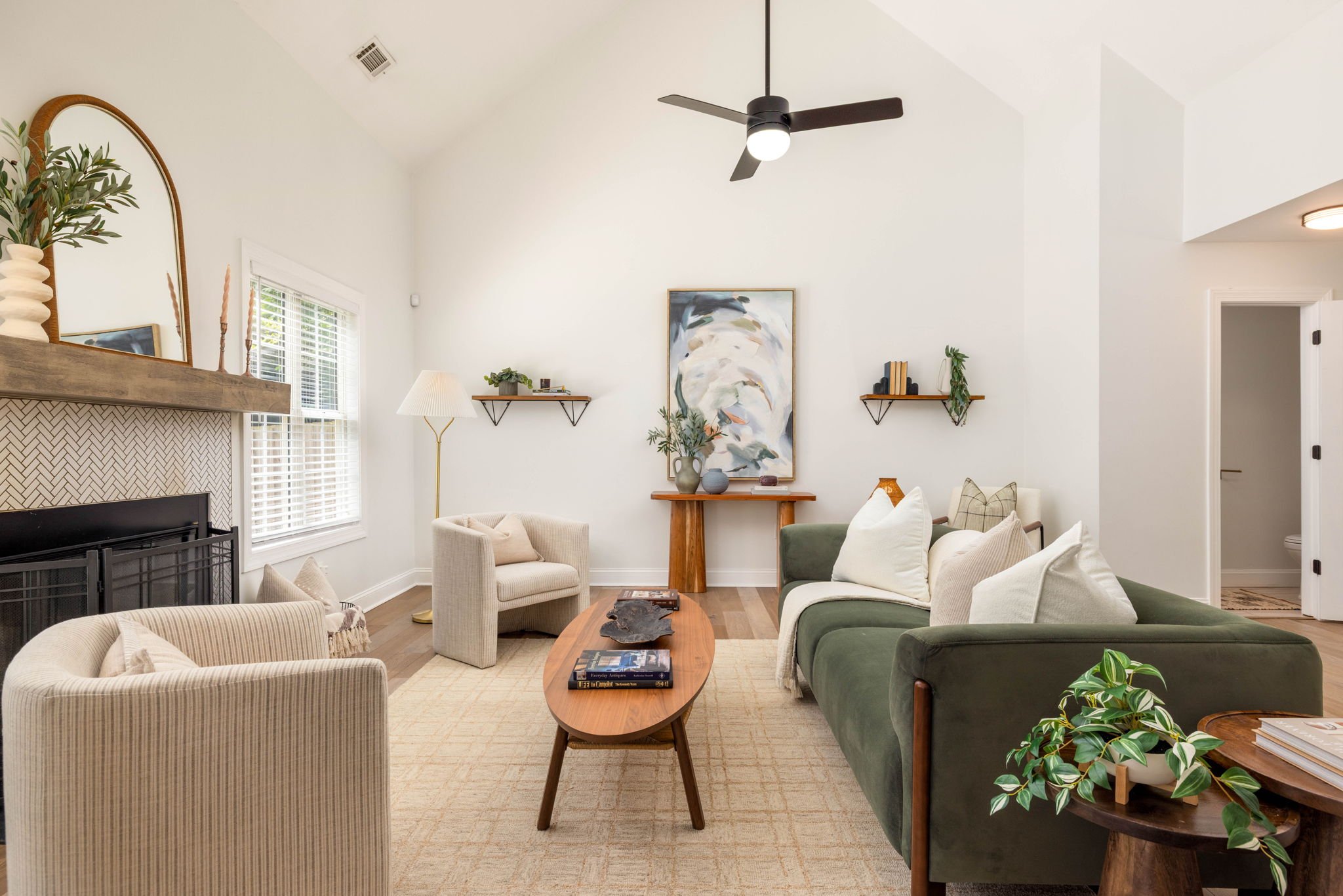 10-web-or-mls-20260707_257first_harris028.jpg