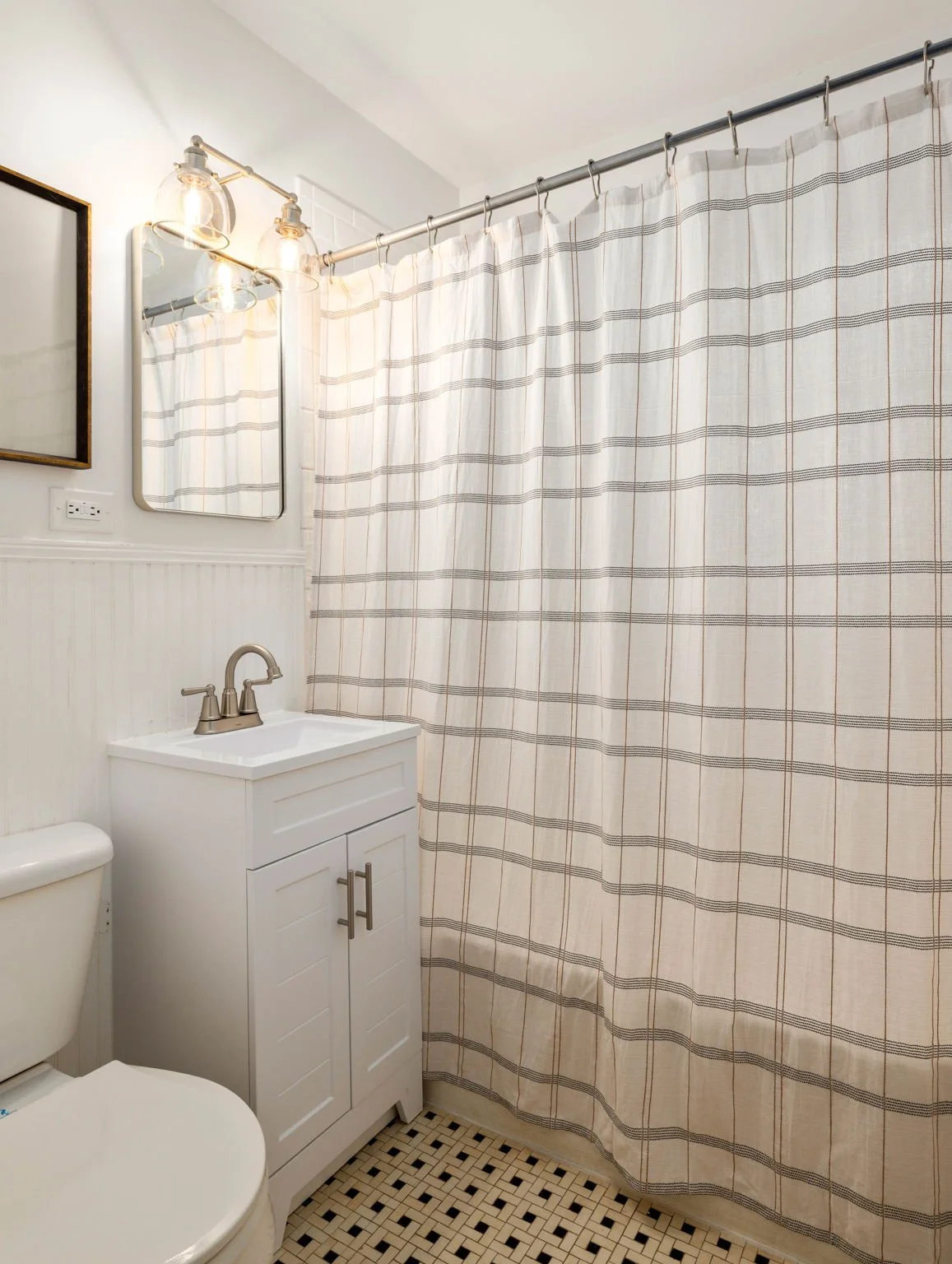 Full bathroom