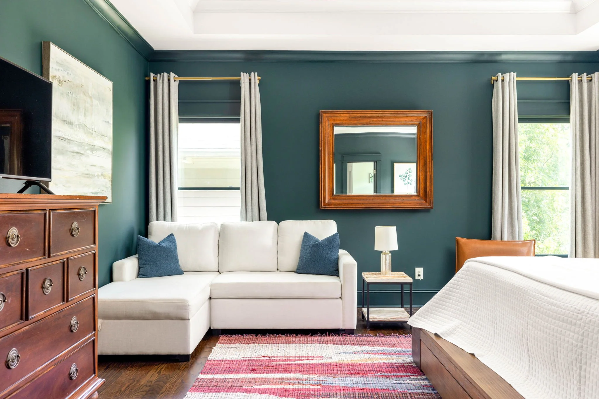  Primary bedroom sitting area 