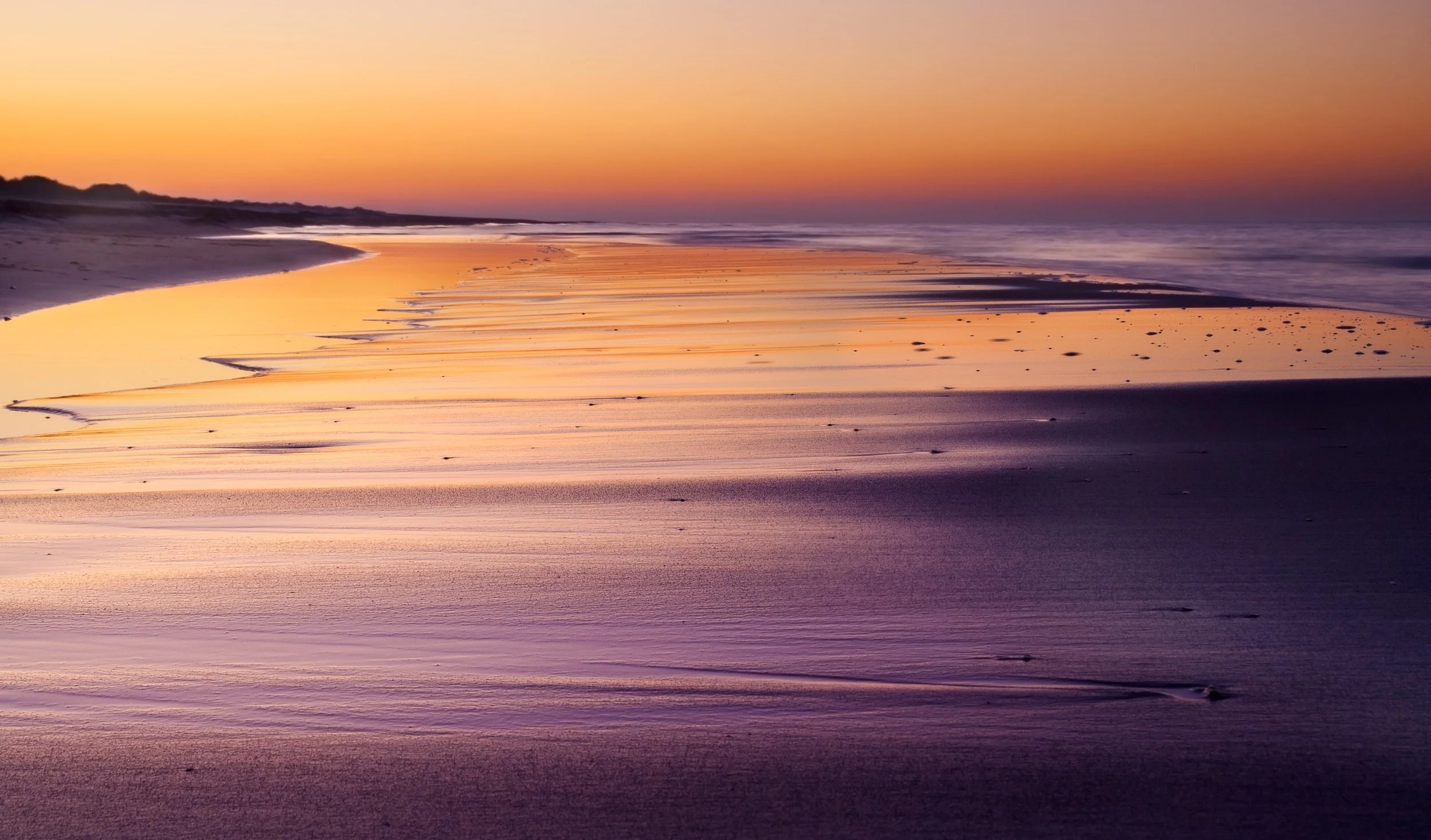 tranquil-colorful-landscape-of-sea-coast-baltic-sea-photographet-at-sunset-SBI-300870885.jpg
