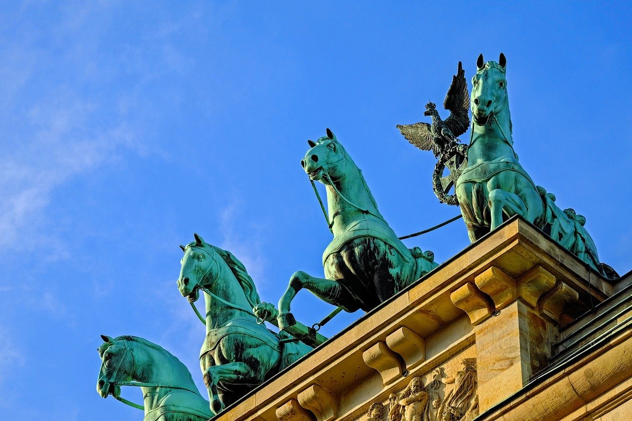 brandenburg-gate-2072994_1280.jpg