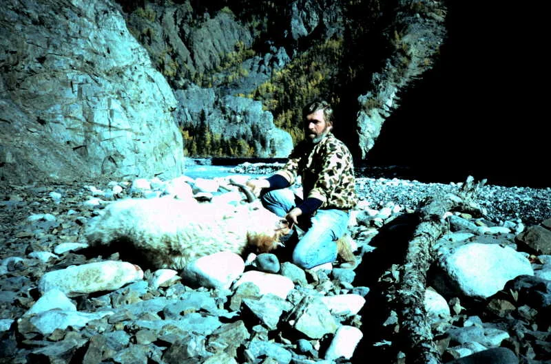 Phil Alward with a 9 6/8" Billy