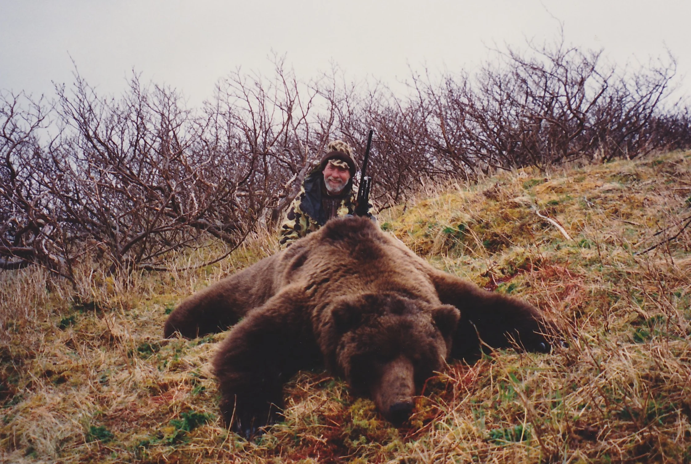Dave Gandee with his 10'3" brownie taken with AAA Alaskan Outfitters, Inc.