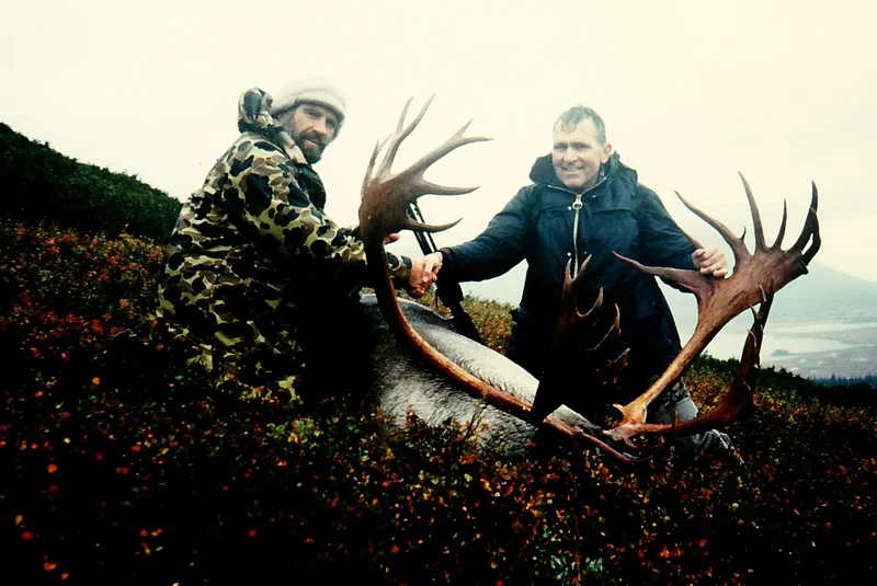 John Herr of ND and me with his wide palmated 427 B&C caribou that he shot at the end of Otter Lake. This was our largest caribou taken in 1991 and the largest that I guided on.
