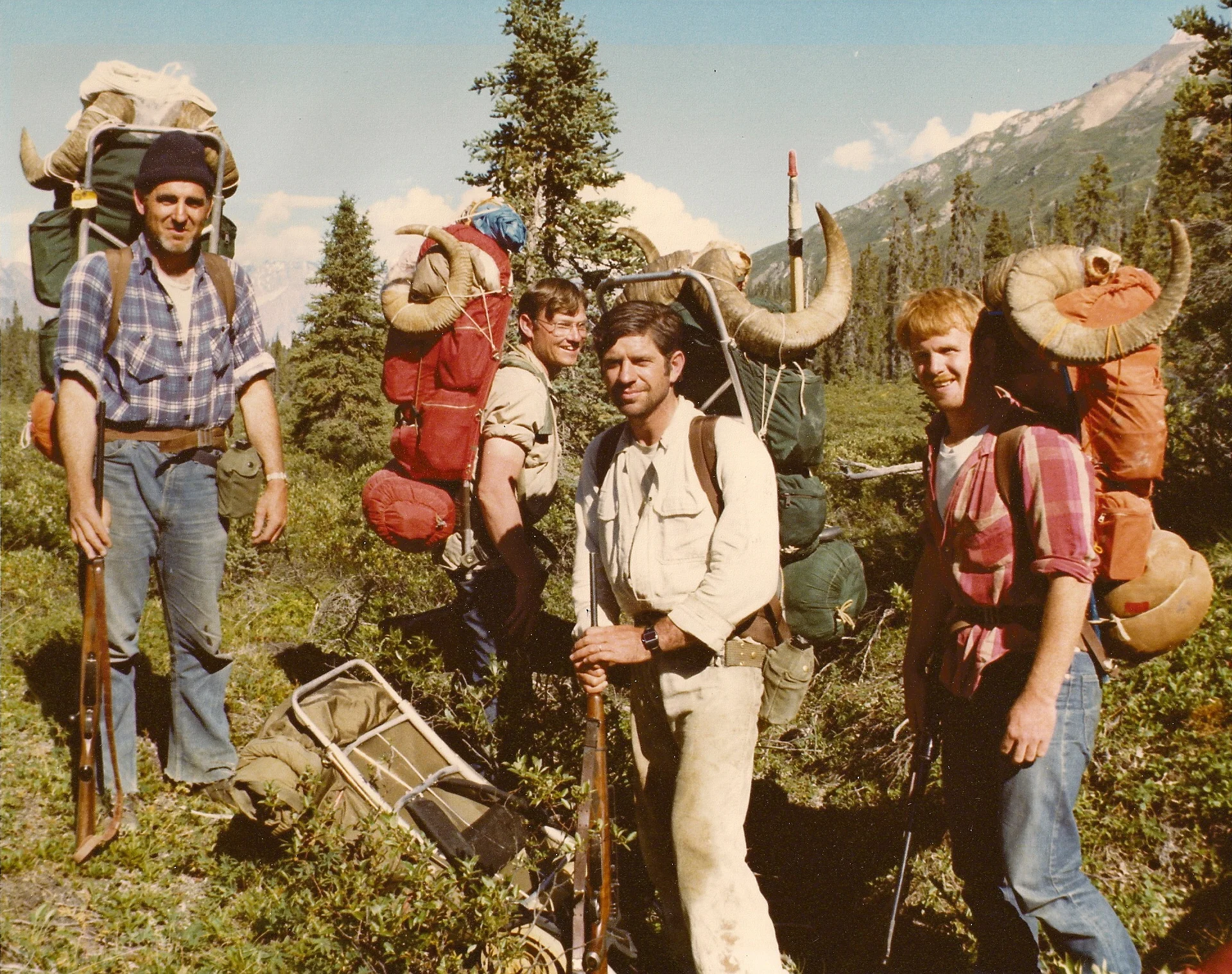(L to R) Chuck Berry, double broomed 36", Ron Watts, 36 1/2", me, 40" and Charles James, 40". This is the photo that the hunter from Wisconsin took of us. Great hunt!! 