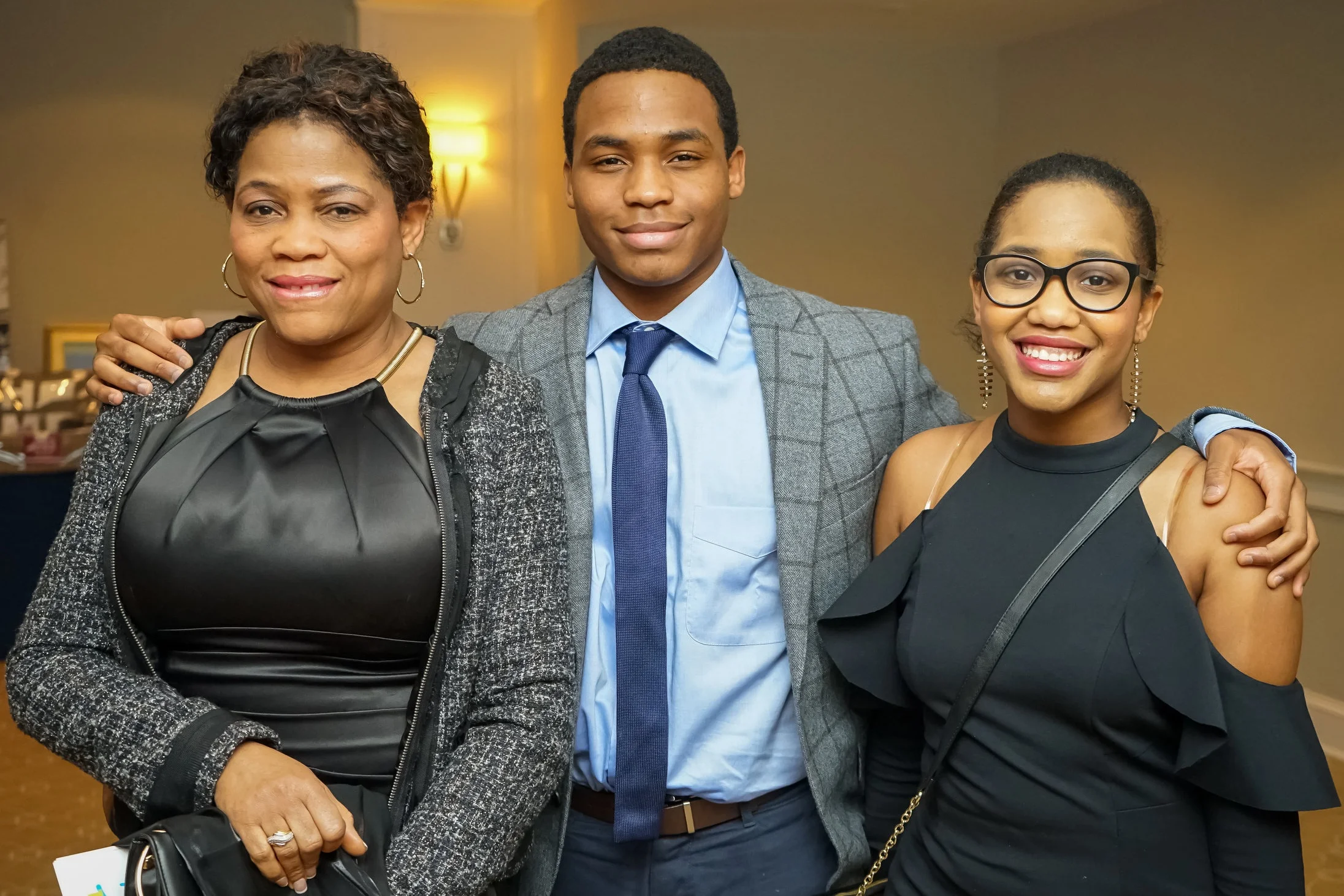 Darby, SHS Senior '19 & His Mom & Sister
