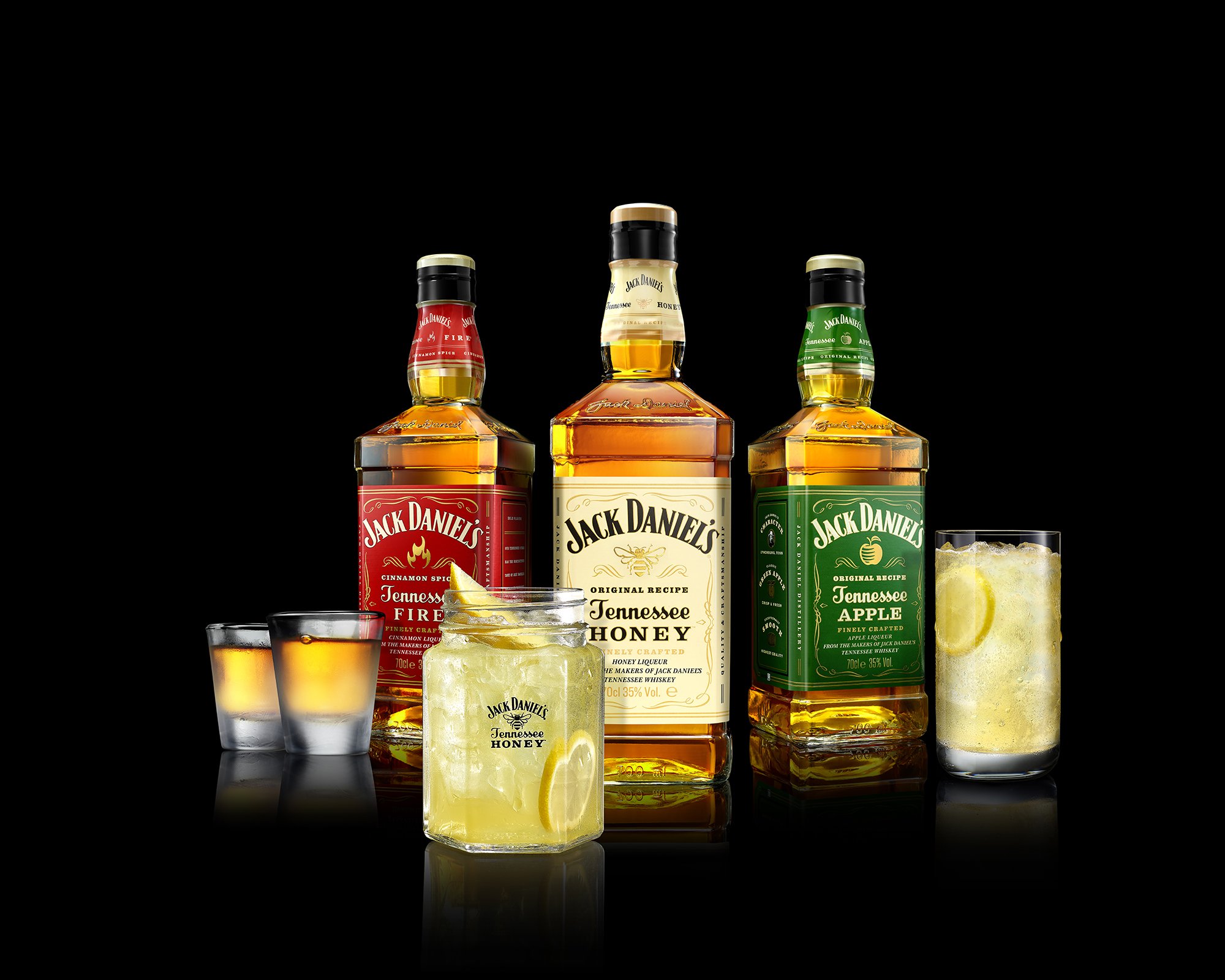 JD_2020_FlavorFamilyofBrands_GL_Trio_Spain.jpg