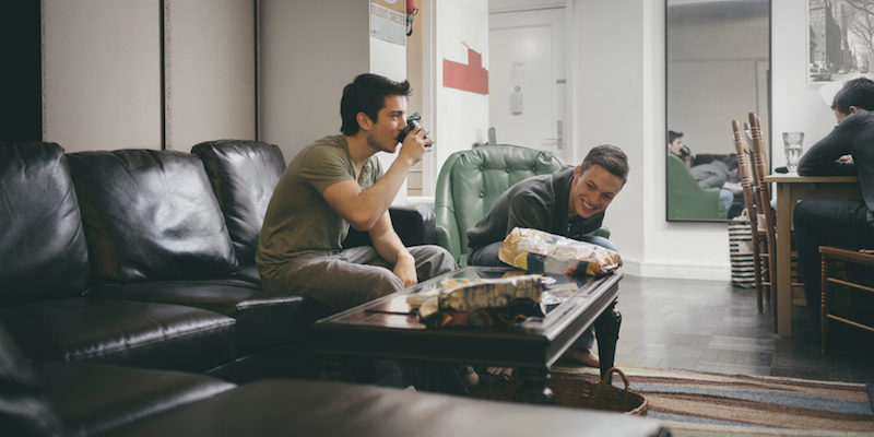 5 Reasons You Should Live With Your Brother Or Sister In Your 20s