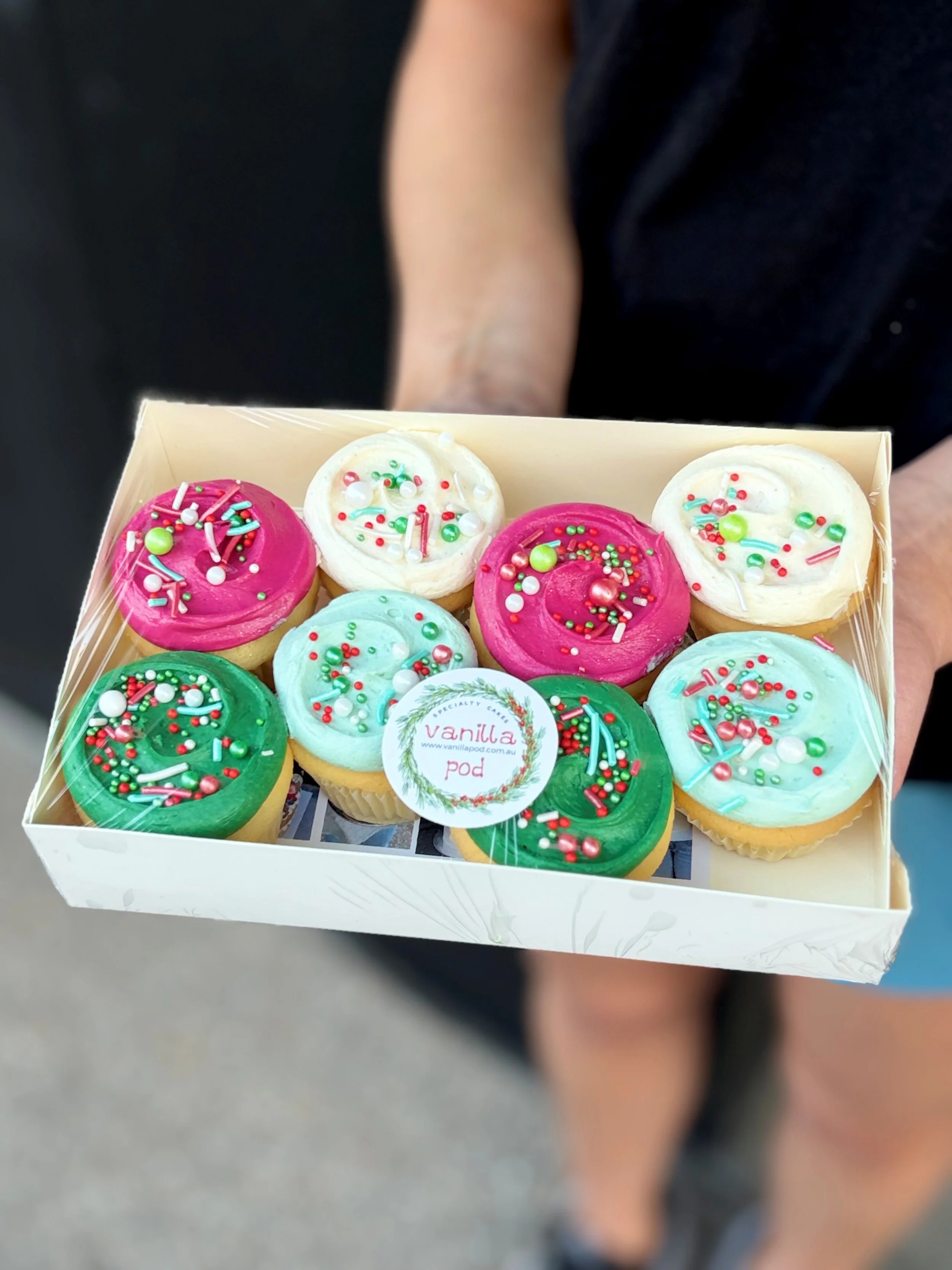 vanillapodspecialtycakes-christmastart-brisbanechristmas-christmascatering-vanillapod-cakeshopnearme-festivefood-christmas2026-minicupcakes-christmascupcakes-glutenfreecupcakes.jpg