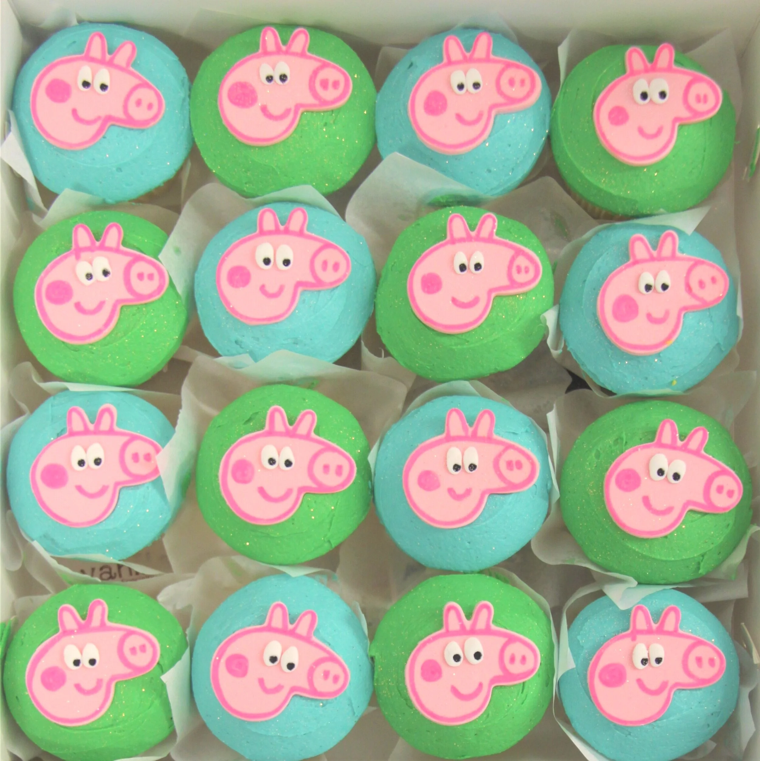 vanillapod-peppapig-cupcakes.jpg