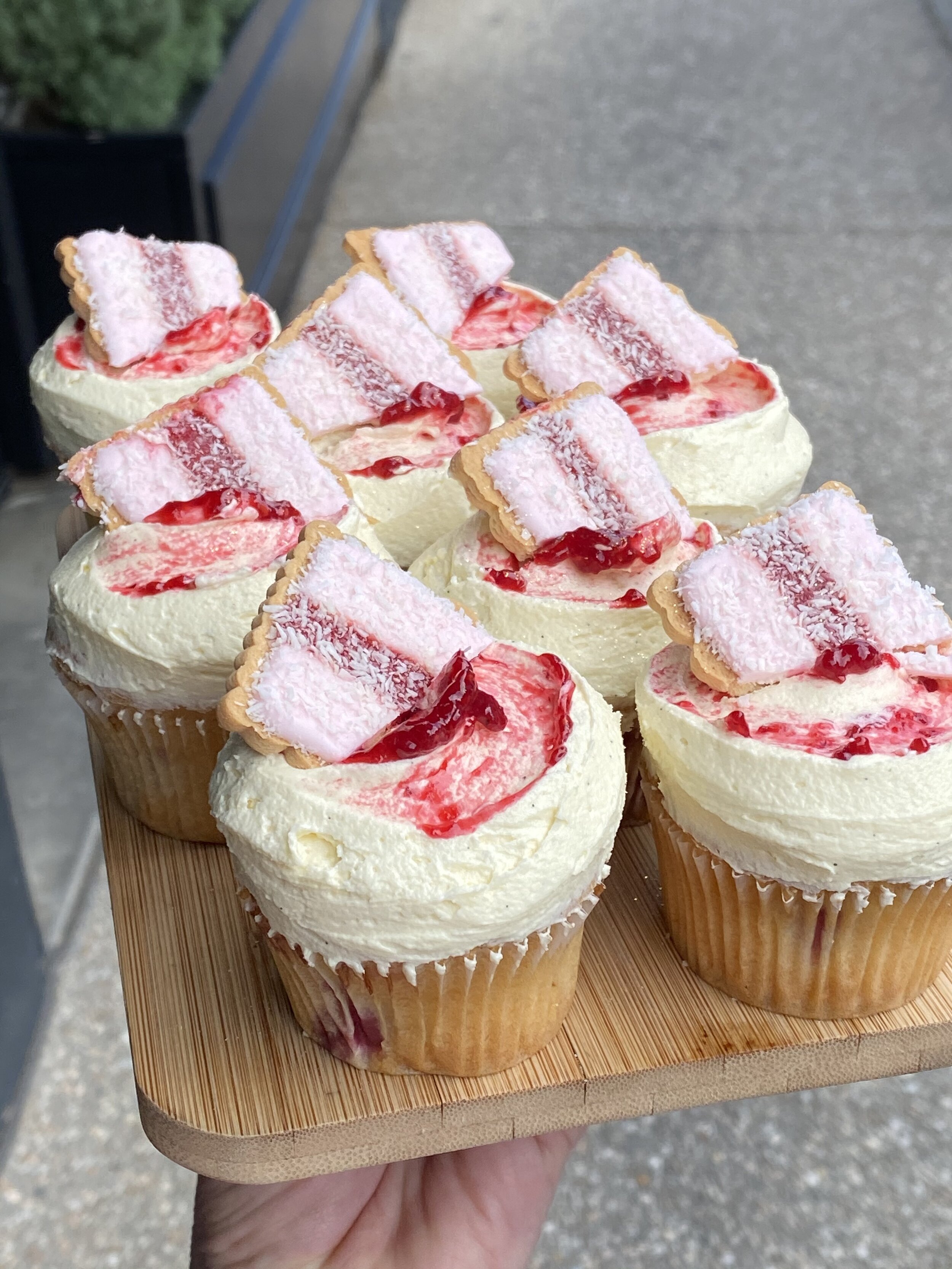 vanillapodspecialtycakes-customcakes-noveltycakes-brisbane-icedvovo (8).jpg