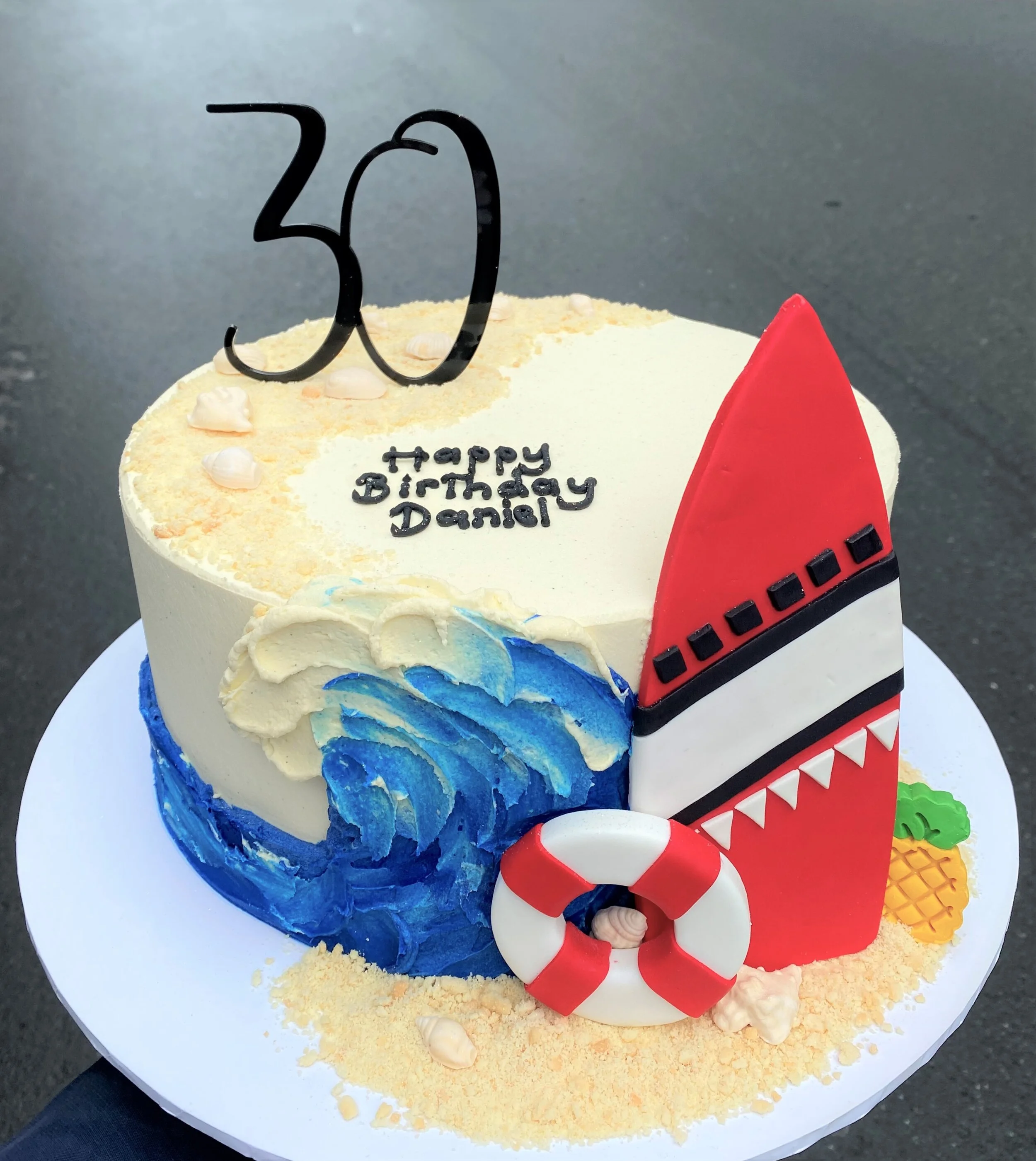 vanillapodspecialtycakes-surfsupcake.jpg