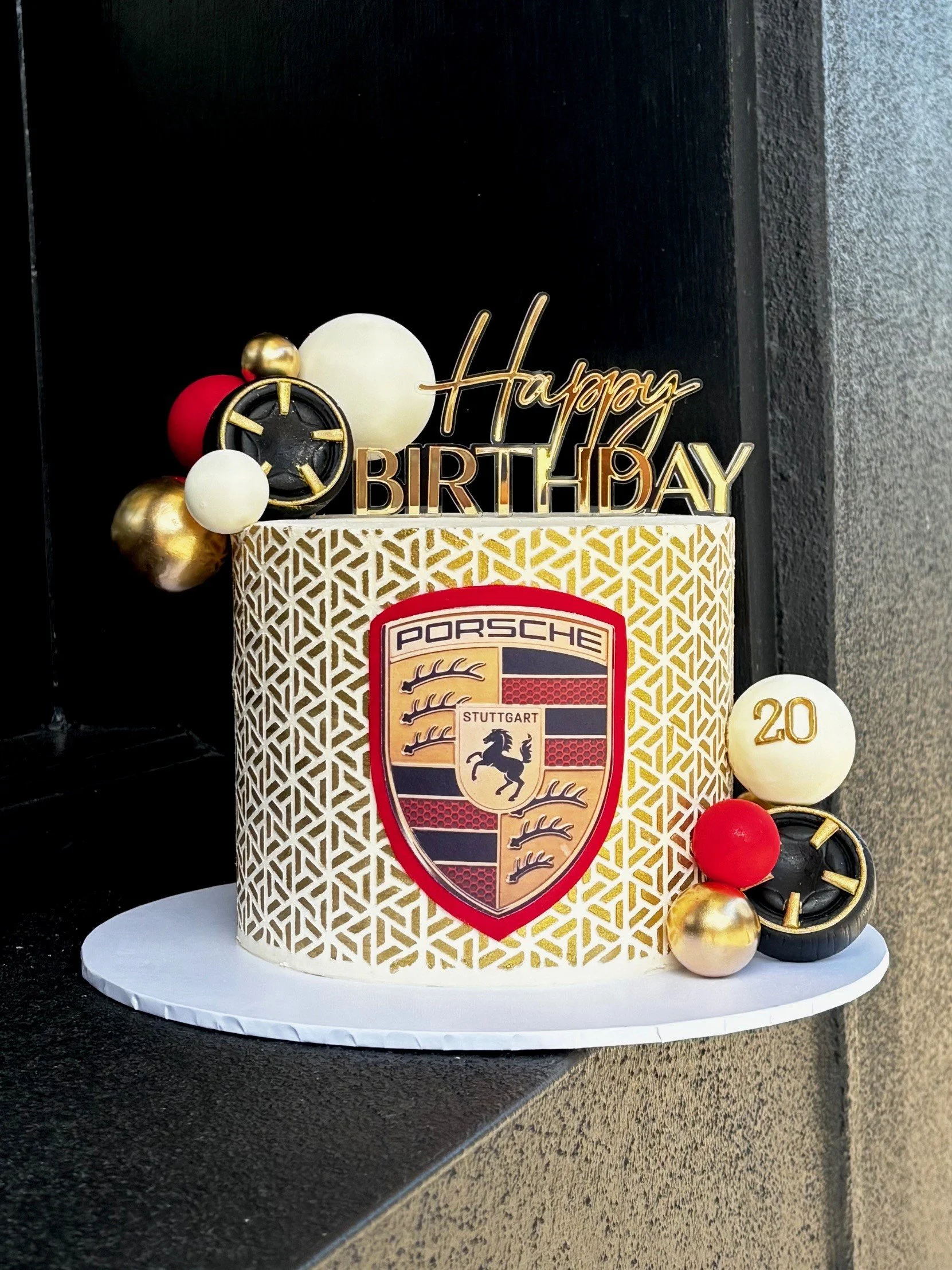 vanillapodspecialtycakes-vanillapod-porsche-porschecake-birthdaycake-brisbanecakes-buttercreamcake-kidscakes-noveltycake.jpg