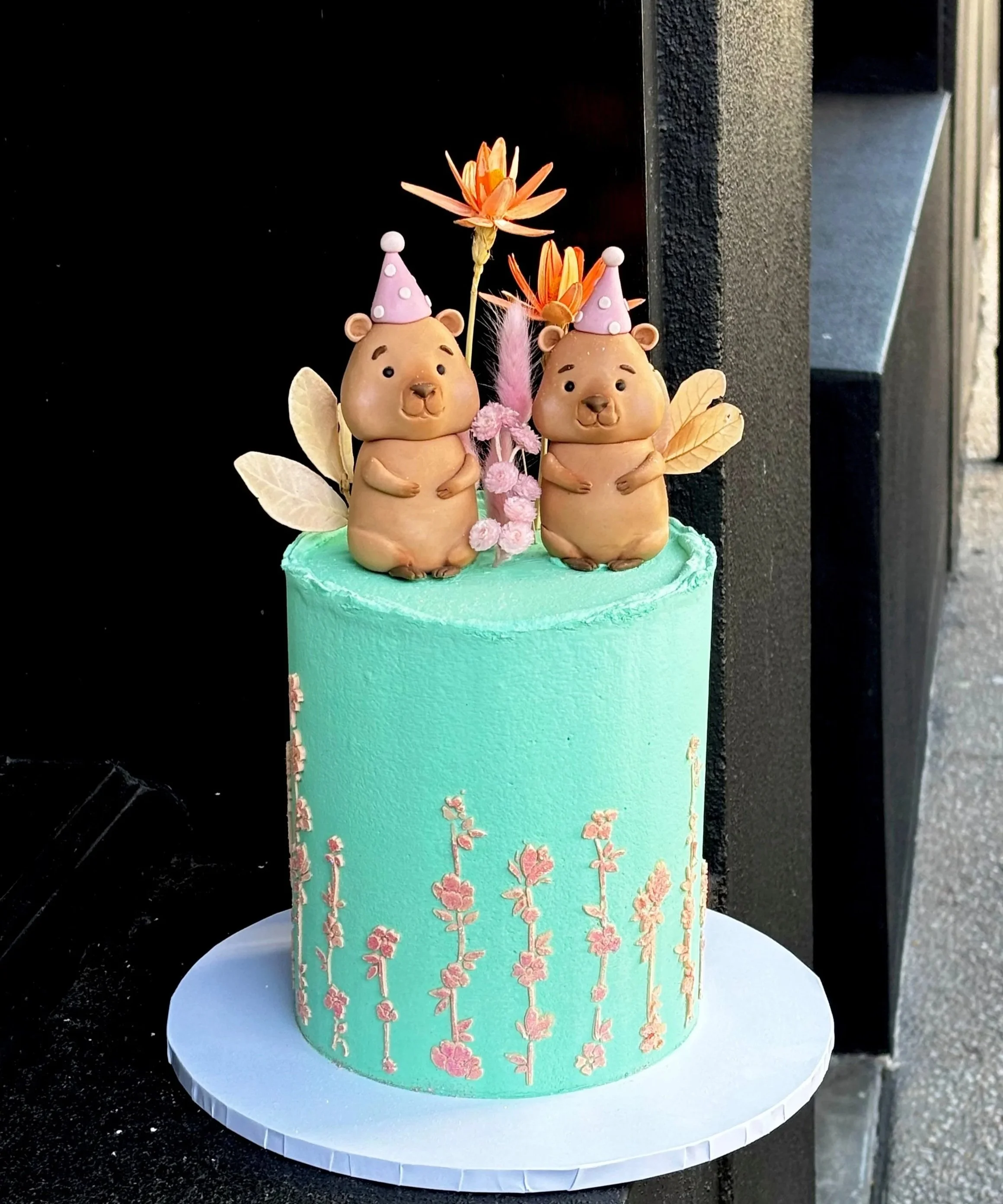 vanillapodspecialtycakes-vanillapod-buttercreamcake-vanillabuttercake-chocolatemudcake-birthdaycake-brisbanecakes-kidscakes-brisbanebakery-noveltycakes-glutenfreecakes-glutenfreekidscakes+%283%29+%281%29.jpg