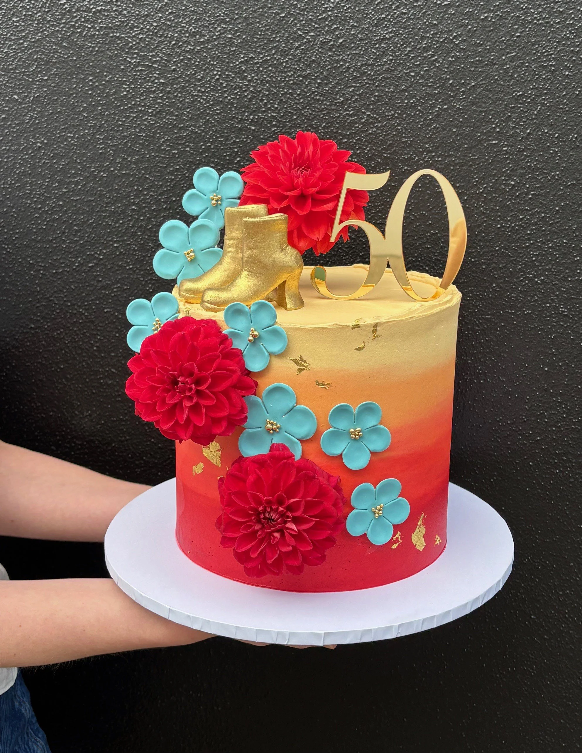 vanillapodspecialtycakes-noveltycake-kidscakes-brisbanecakes-birthdaycake-buttercreamcake-flowerpowercake-ombrebuttercream-floralcake-70scake-discocake.jpg