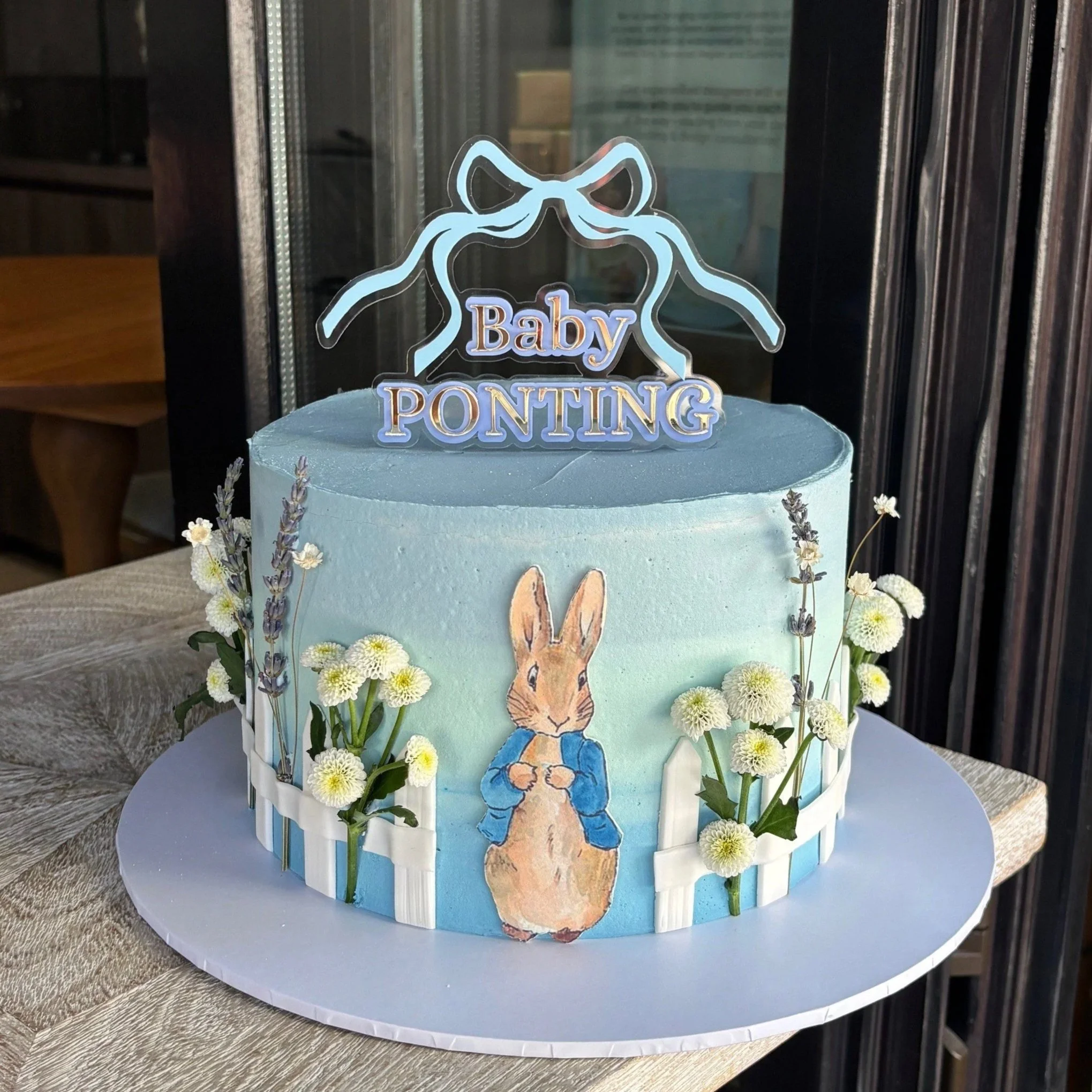 Vanillapod-vanillapodspecialtycakes-brisbanecakes-glutenfreecakes-babyshowercake-peterrabbit-peterrabbitcake.jpg
