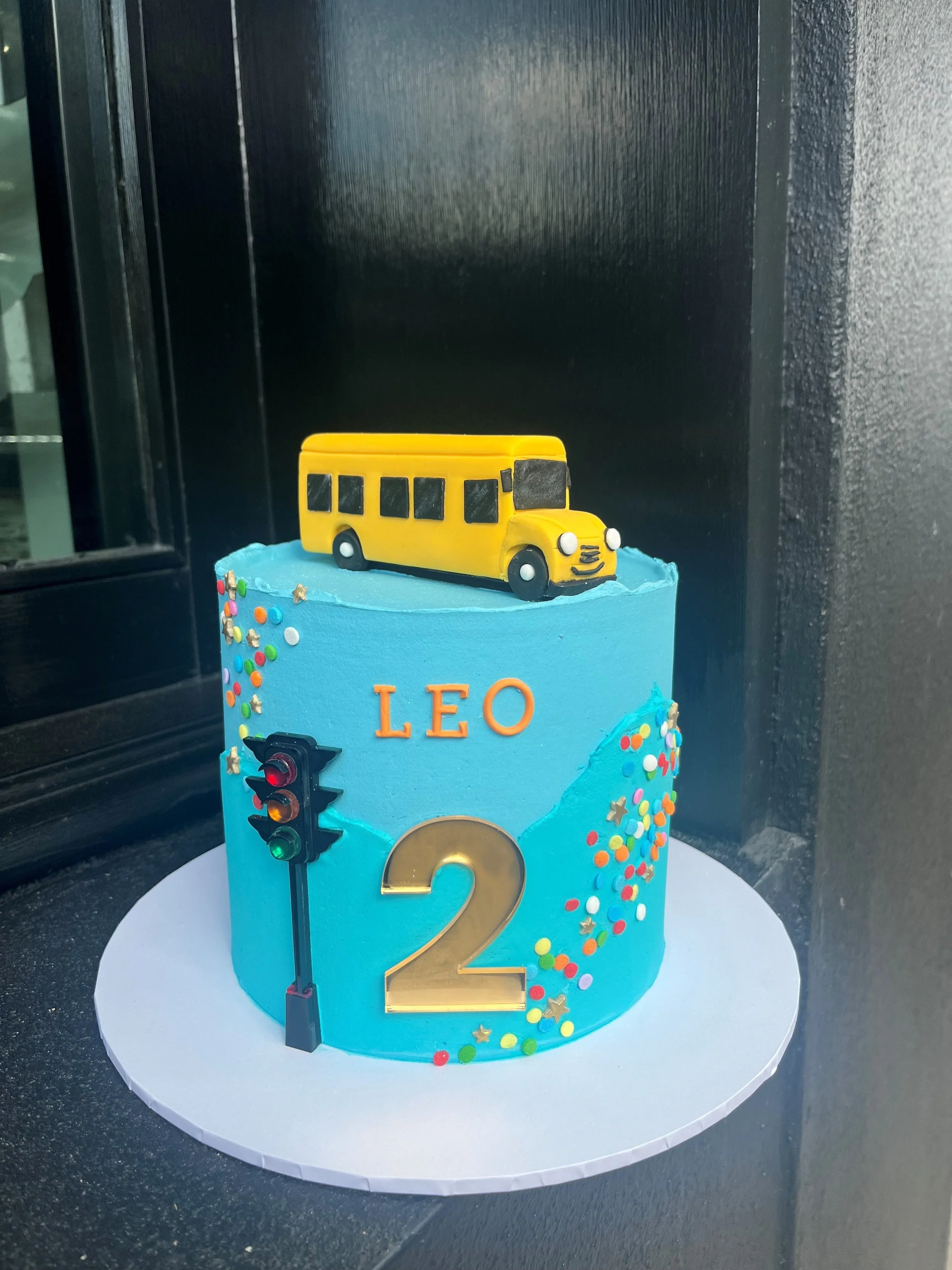 Leo is 2 - Bus cake.jpg