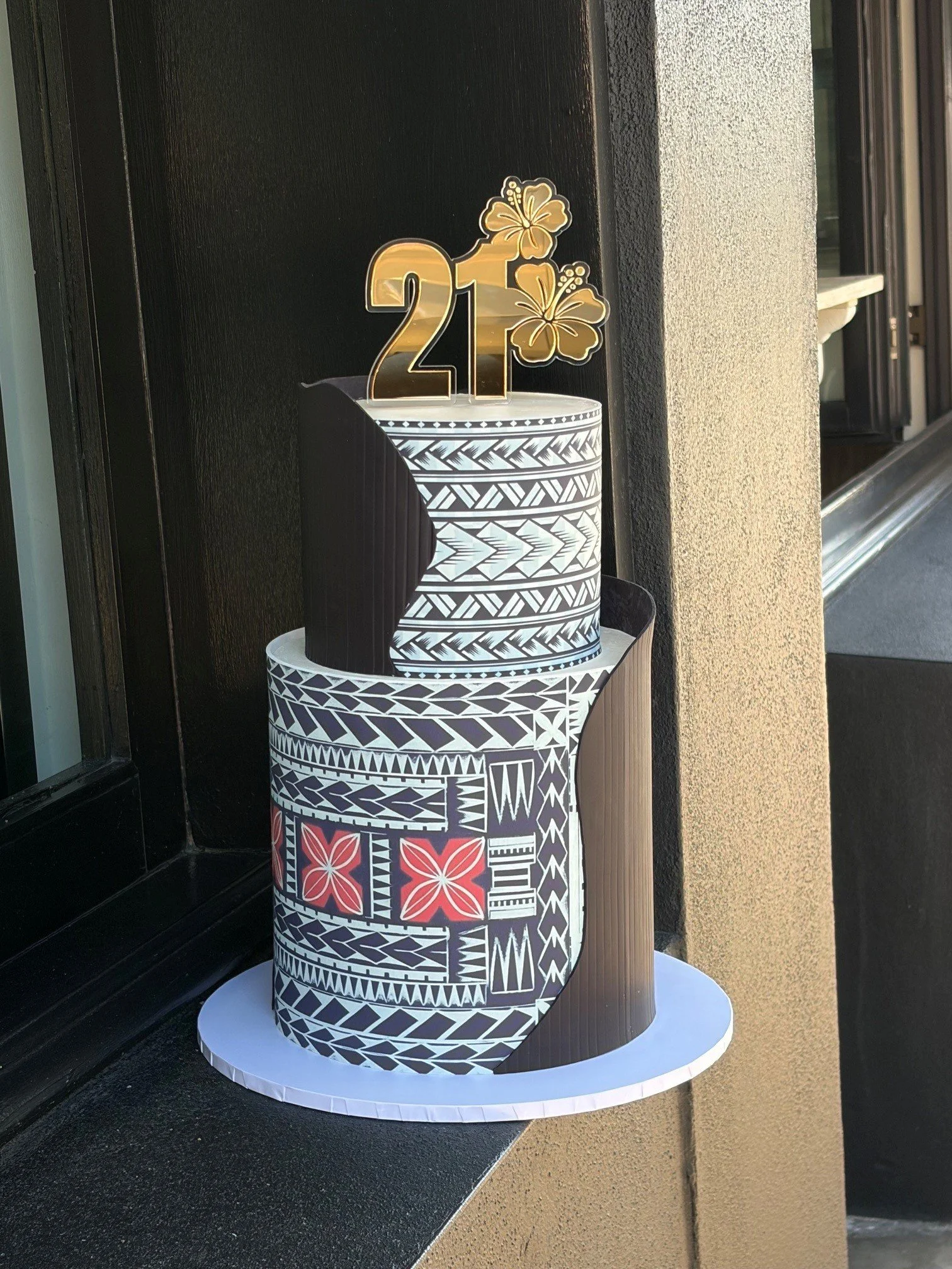 vanillapodspecialtycakes-brisbanebaker-21stcake-brisbane-buttercreamcake-birthdaycakes-samoancake-brisbanebakery-brisbanedesigner-glutenfreecake.jpg