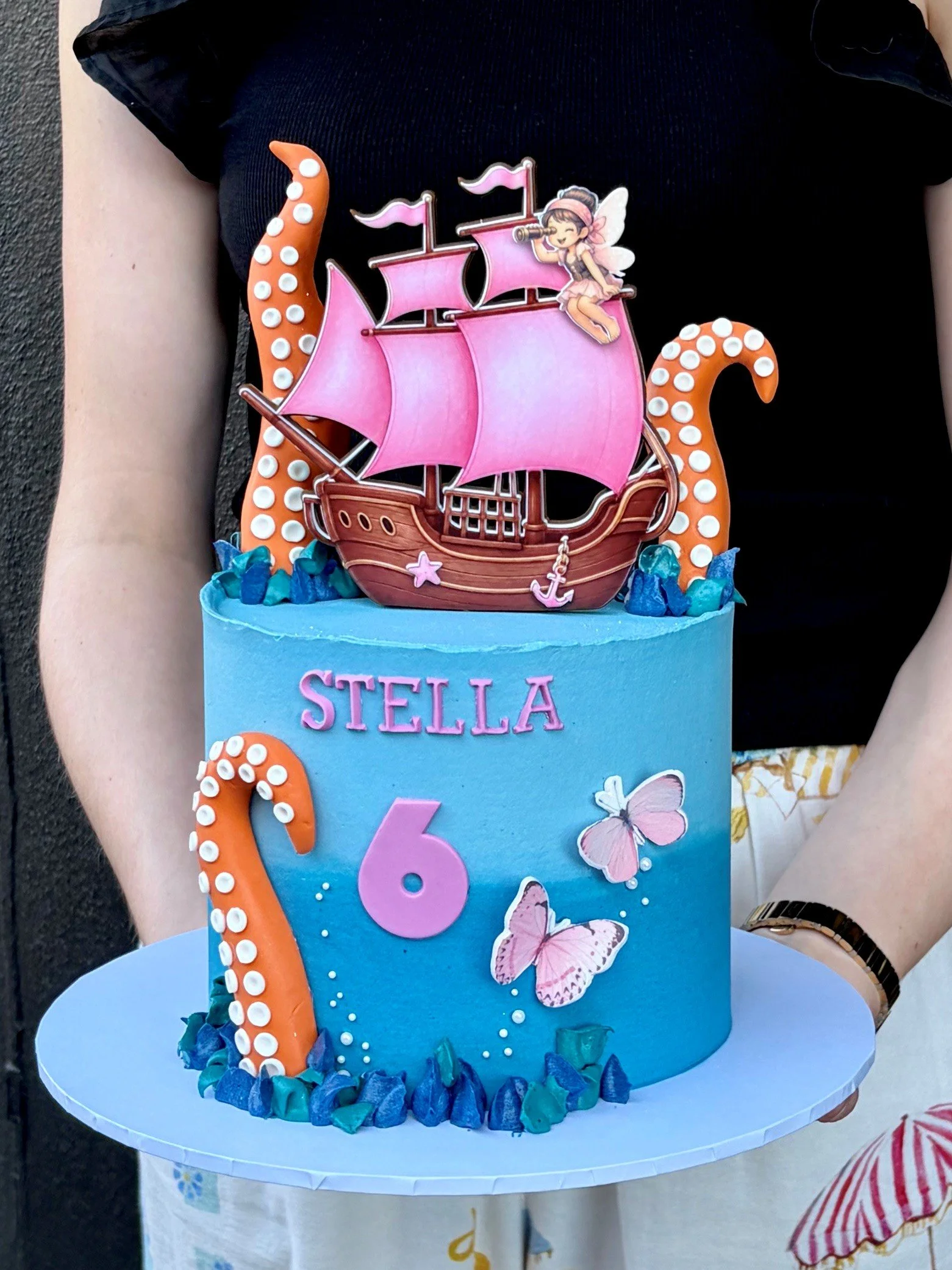 vanillapodspecialtycakes-brisbane-buttercreamcake-brisbanebakery-birthdaycakes-fairycake-piratecake-fairypirateparty.jpg