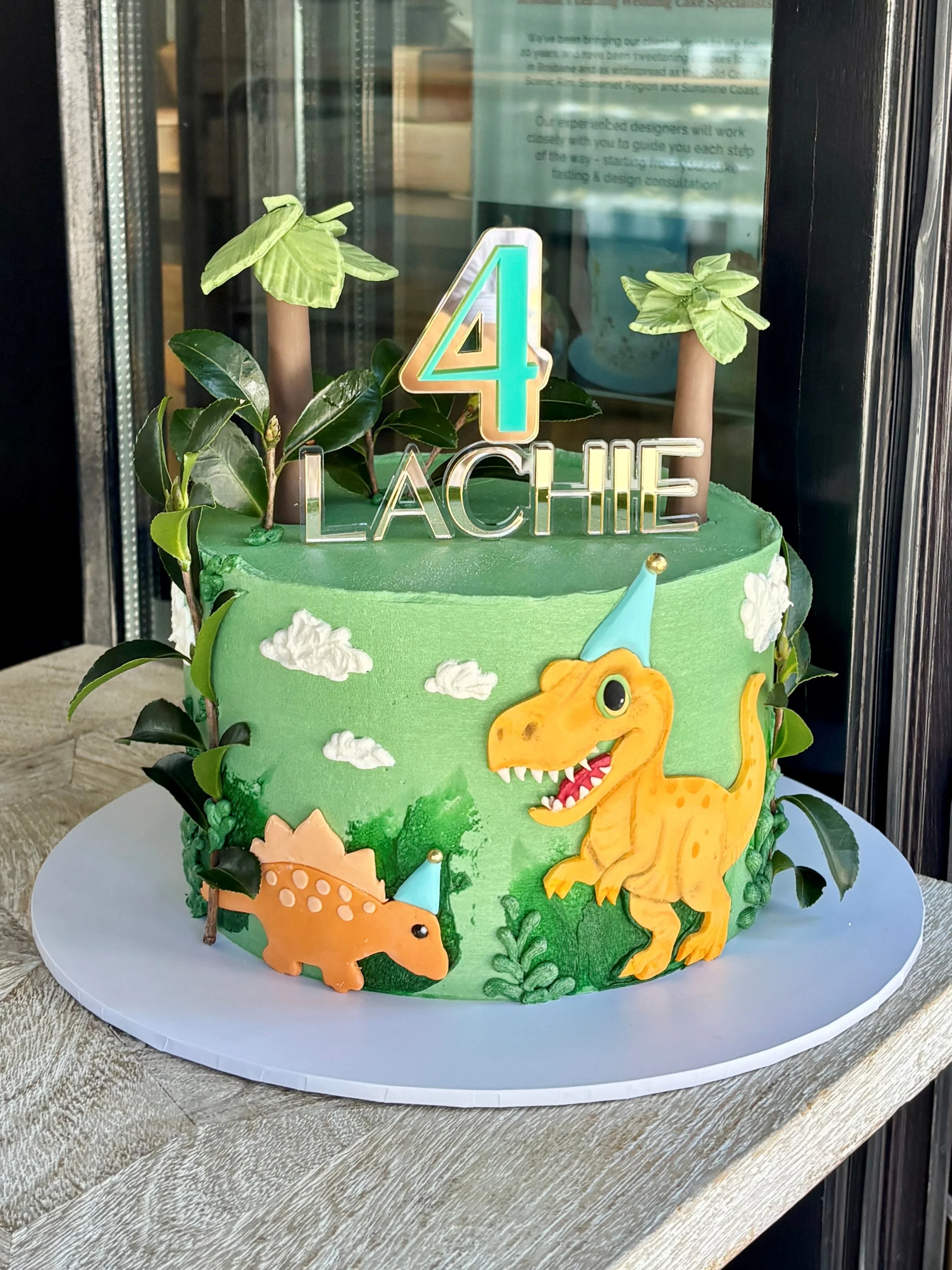 vanillapod-buttercreamcake-vanillapodspecialtycakes-brisbanecakes-4thbirthdaycake-4thdinosaurpartytheme-dinosaurbirthdaycake.jpg
