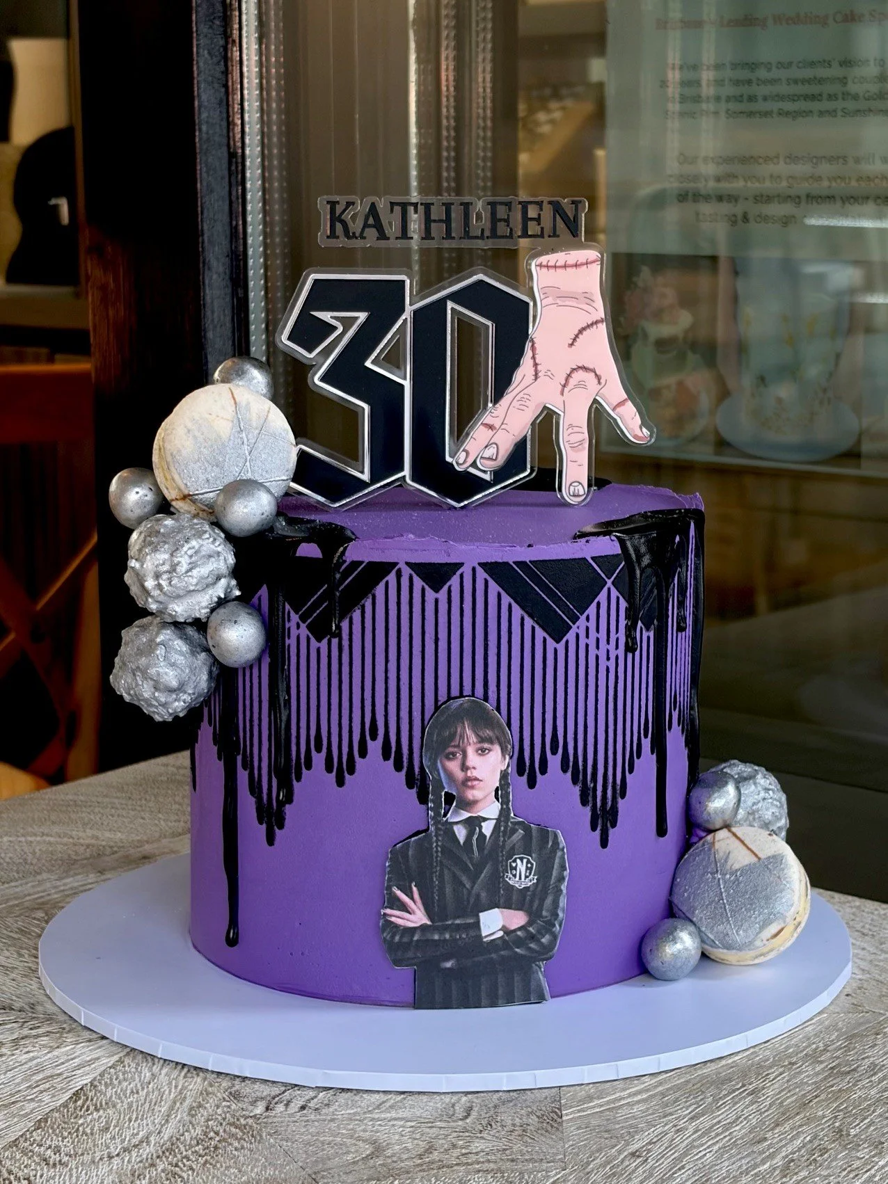 vanillapod-buttercreamcake-vanillapodspecialtycakes-brisbanecakes-30thcake-wednesdayadams-theadamsfamily-noveltycakes-brisbanebirthdaycakes.jpg