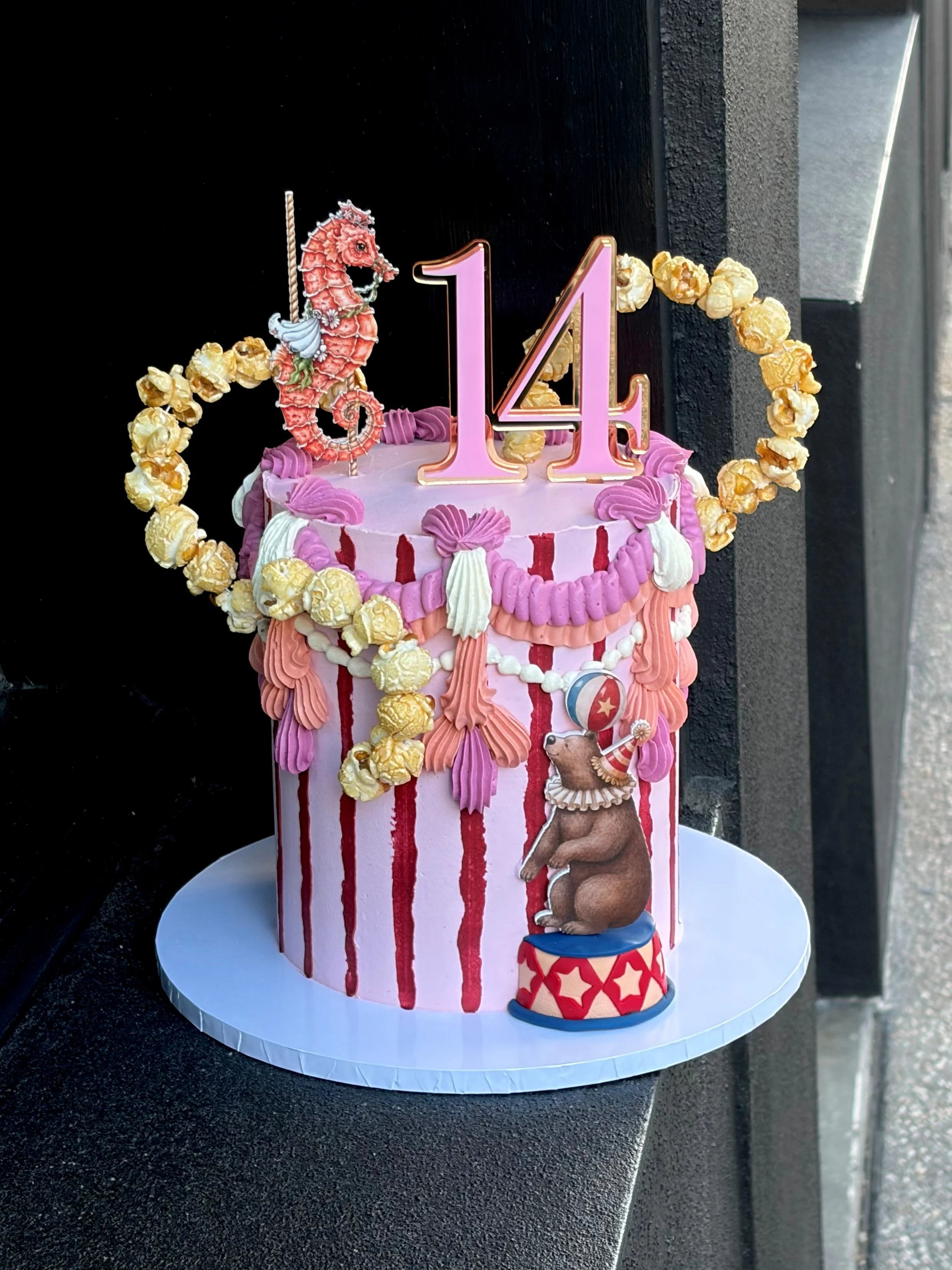 vanillapod-buttercreamcake-vanillapodspecialtycakes-brisbanecakes-glutenfreecakes-circuscake-circusparty-kidscakes-noveltycakes-brisbanebirthdaycakes.jpg