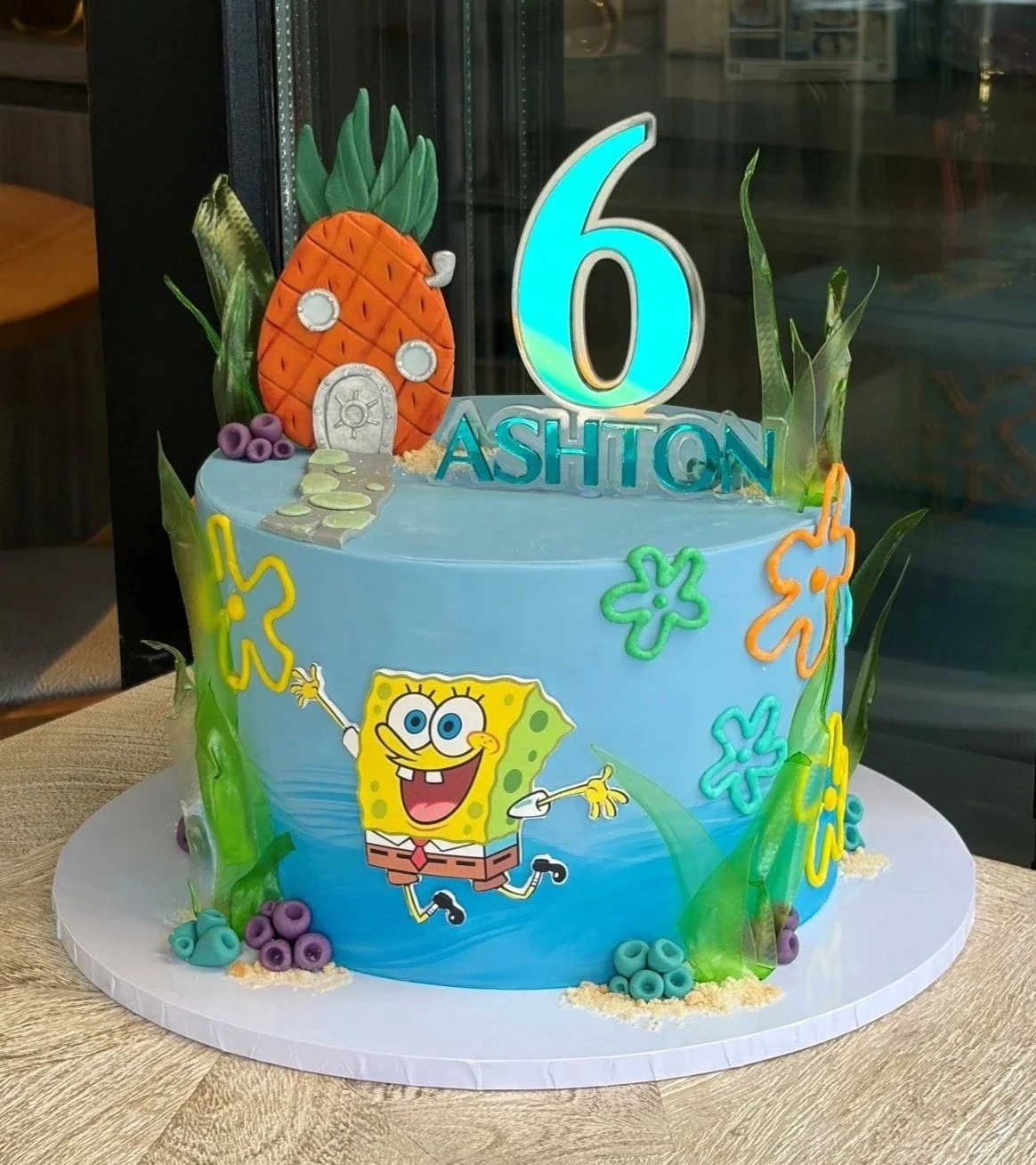 vanillapod-buttercreamcake-vanillapodspecialtycakes-brisbanecake-spongebobcakebrisbane-6thbirthdayspongebobthemecake.jpg
