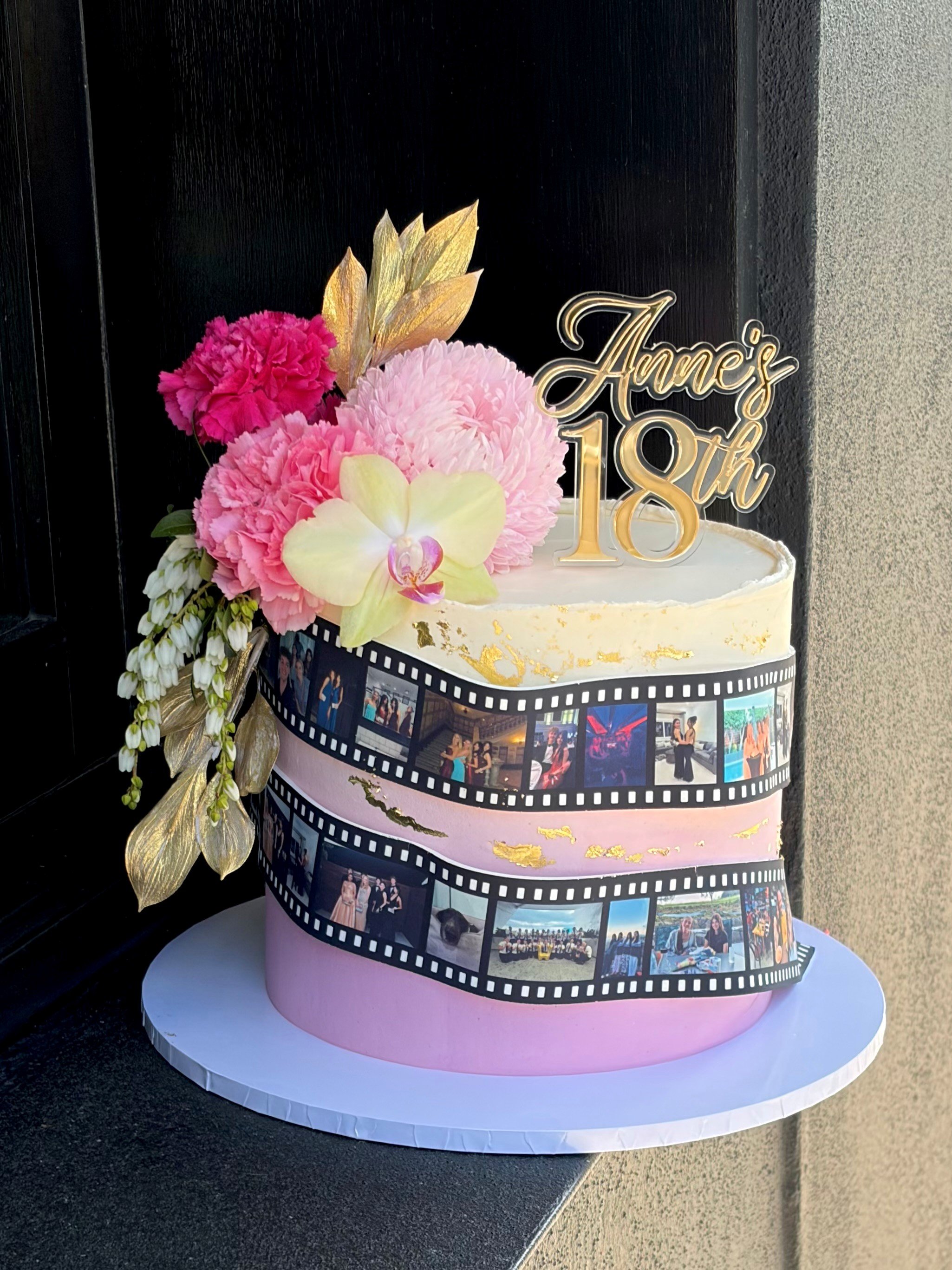 vanillapod-buttercreamcake-vanillapodspecialtycakes-brisbanecakes-18thbirthdaycakebrisbane-girlspinkcake-photocakebrisbane.jpg