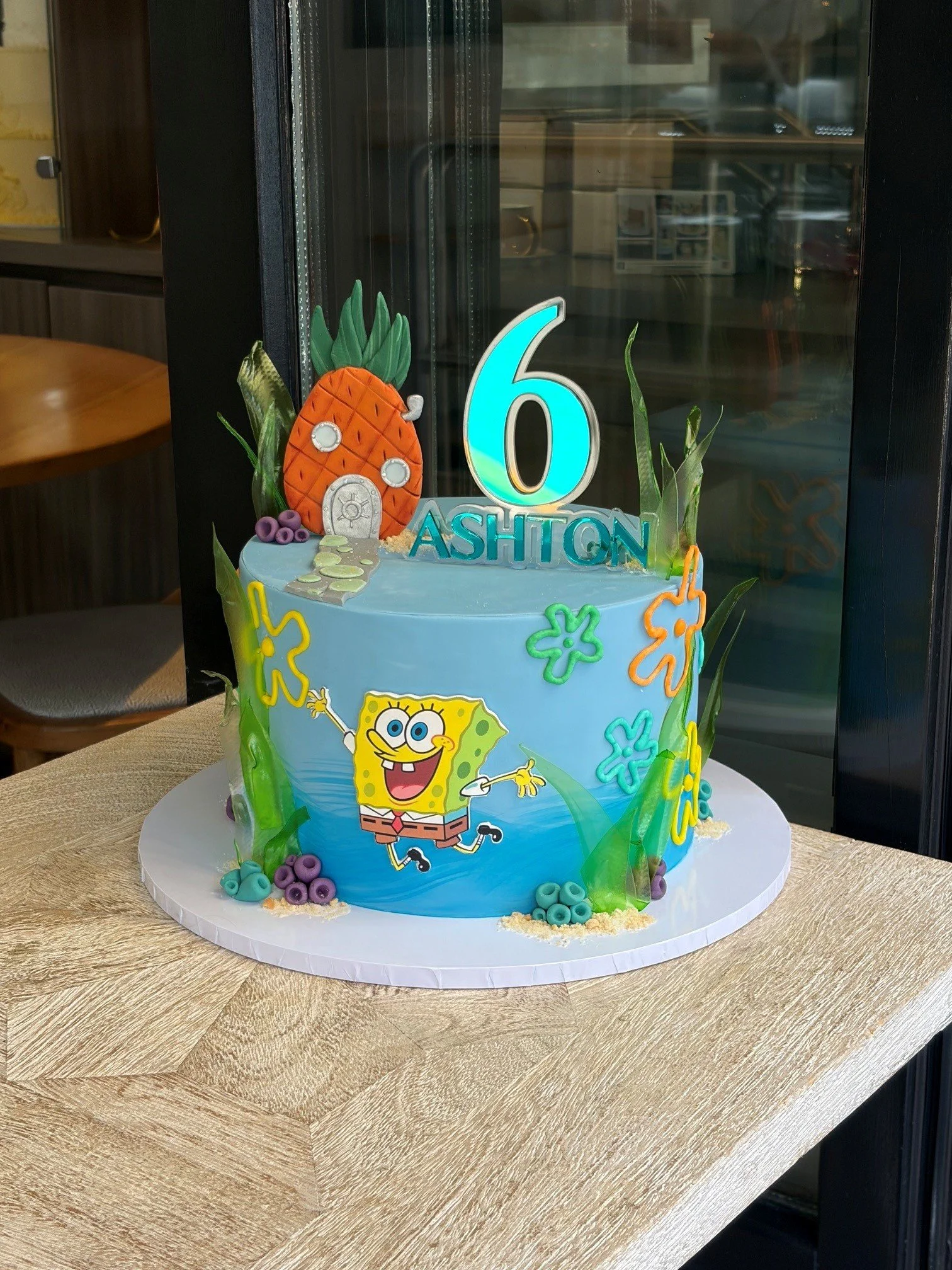 vanillapod-buttercreamcake-vanillapodspecialtycakes-brisbanecake-spongebobcakebrisbane-6thbirthdayspongebobthemecake.jpg