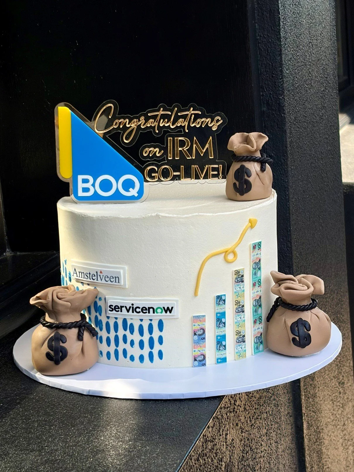 vanillapod-buttercreamcake-vanillapodspecialtycakes-brisbanecake-vanillabuttercake-BOQcake-corporatecakebrisbane-golivecakebrisbane.jpg