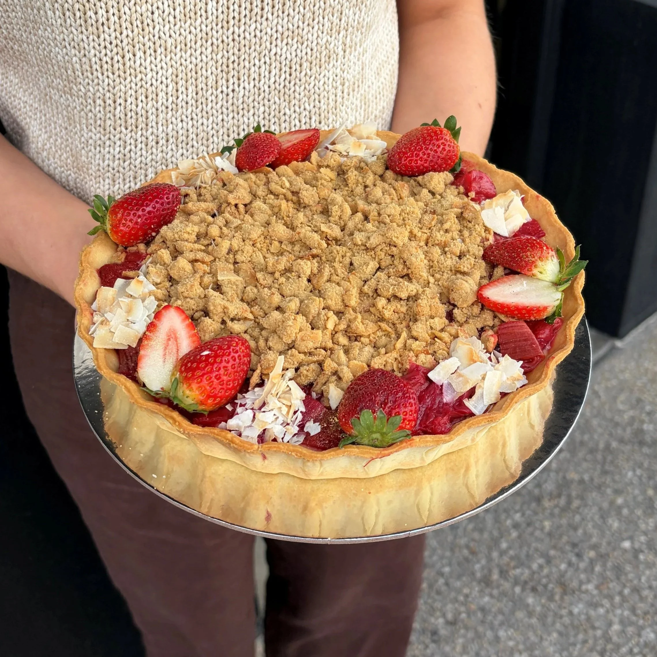 vanillapodspecialtycakes-christmastart-brisbanechristmas-christmascatering-vanillapod-cakeshopnearme-strawberryandrhubarbtart-strawberryandrhubarbcrumble-christmastart.jpg