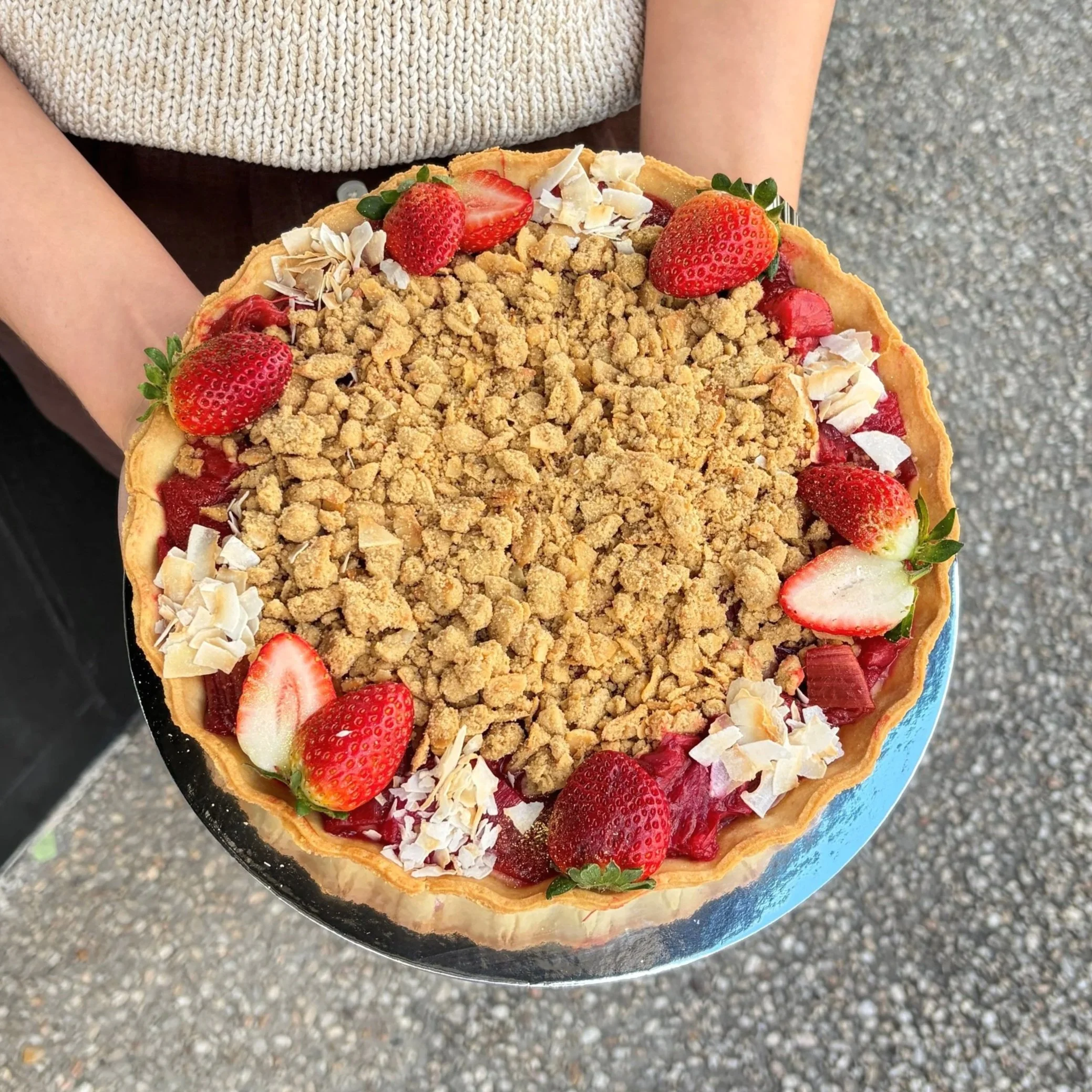 vanillapodspecialtycakes-christmastart-brisbanechristmas-christmascatering-vanillapod-cakeshopnearme-strawberryandrhubarbtart-strawberryandrhubarbcrumble.jpg