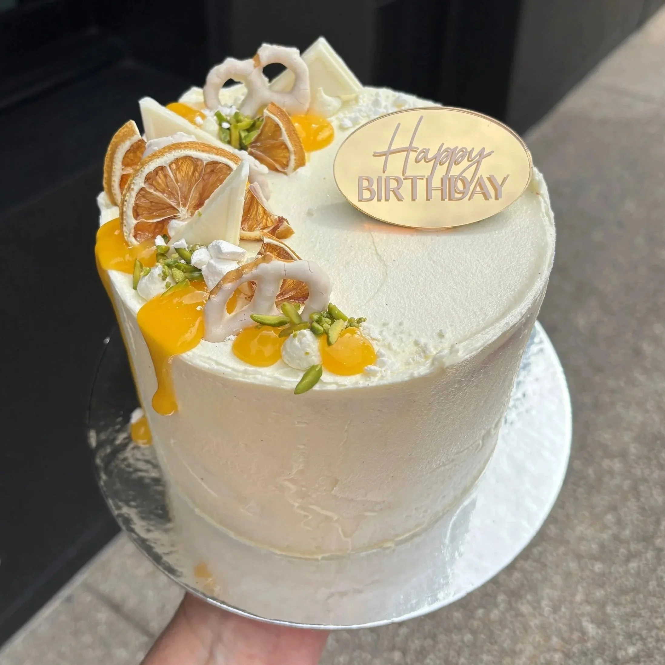 Vanillapod-vanillapodspecialtycakes-brisbanecakes-glutenfreecakes-lemonmoussecake-lemoncake-brisbanebirthdaycakes-brisbane.jpg