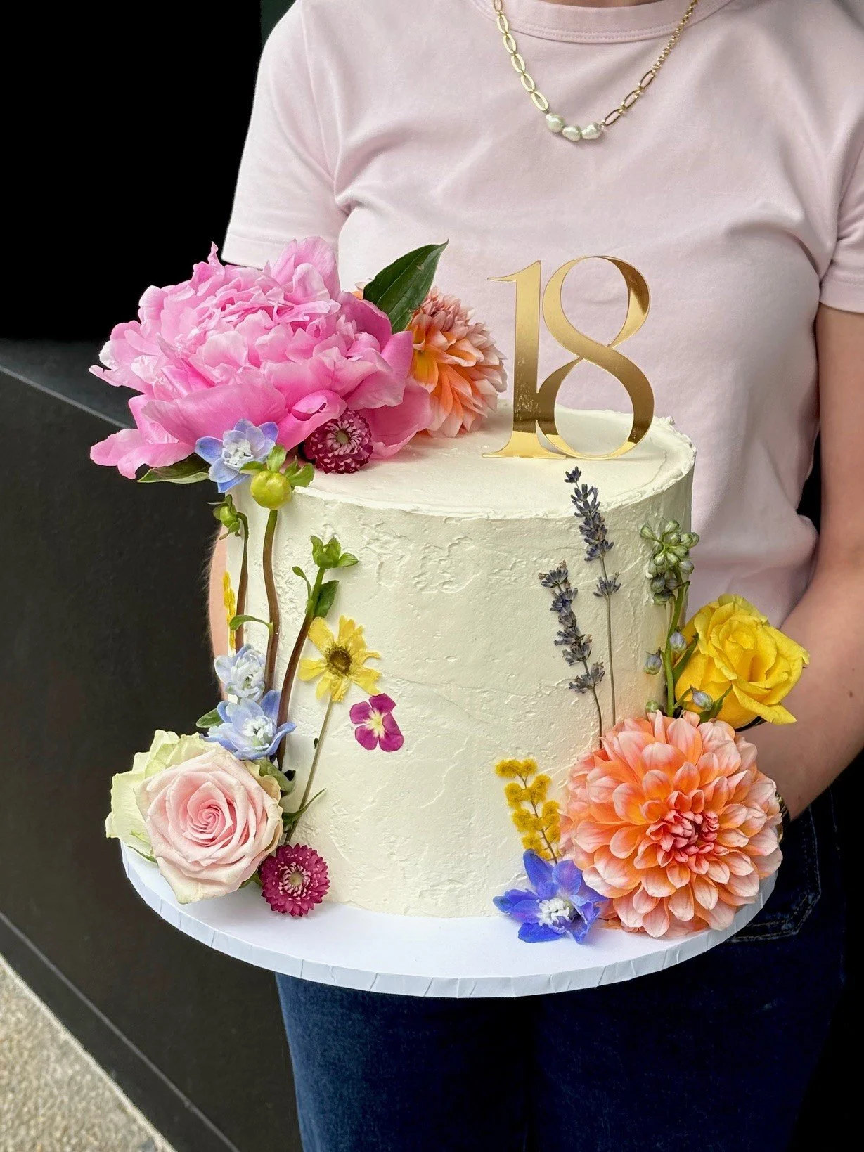 vanillapodspecialtycakes-bespokecakes-birthdaycakes-brisbanecakes-buttercreamcakes-glutenfreecake-teresasgardencake-18thbirthday.jpg