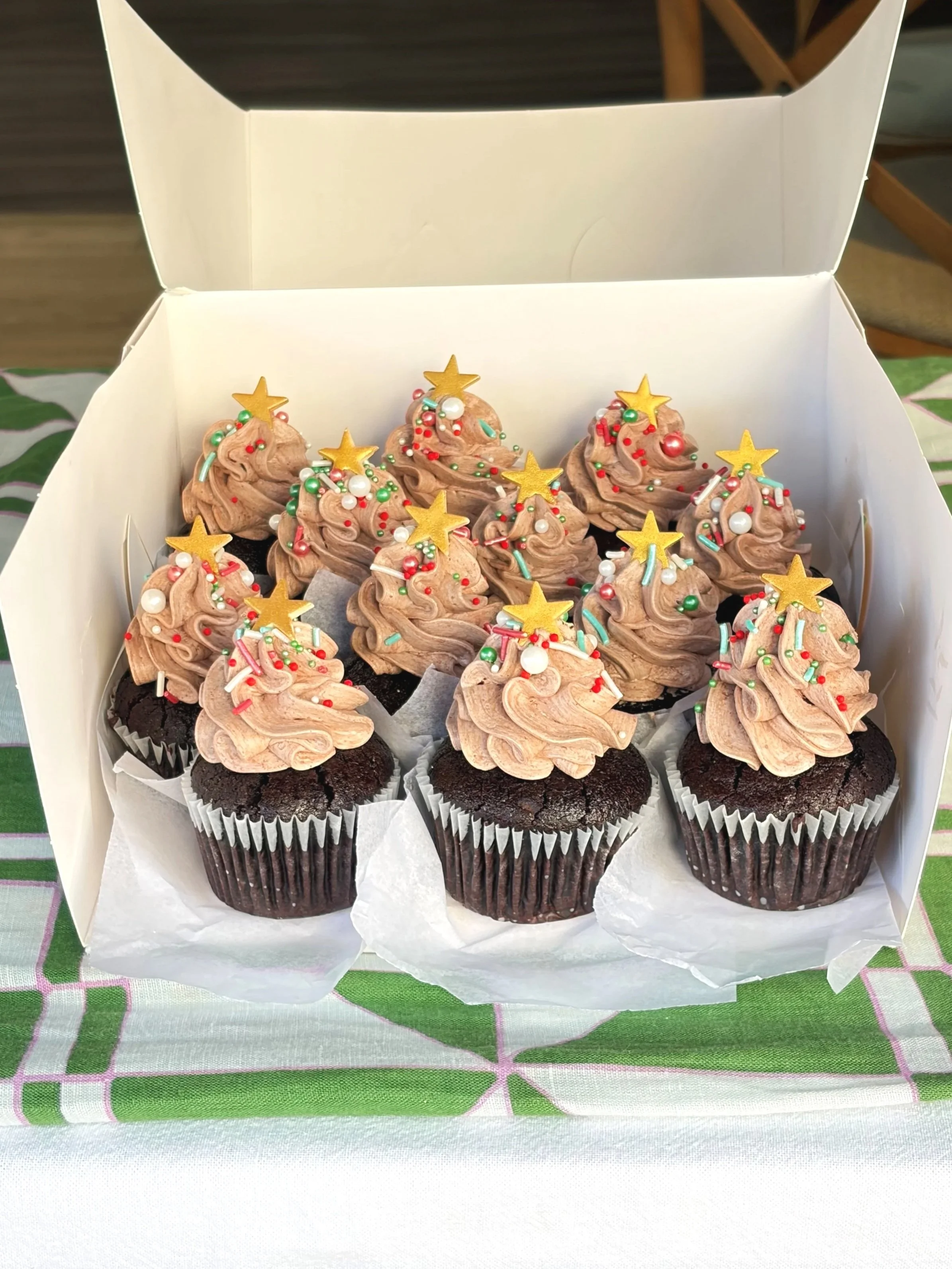 vanillapodspecialtycakes-brisbanechristmas-christmascatering-vanillapod-festivefood-christmas2026-chocolatecupcakes-glutenfreedessert-glutenfree-chocolatecake-vegancupcakes-veganchristmas.jpg