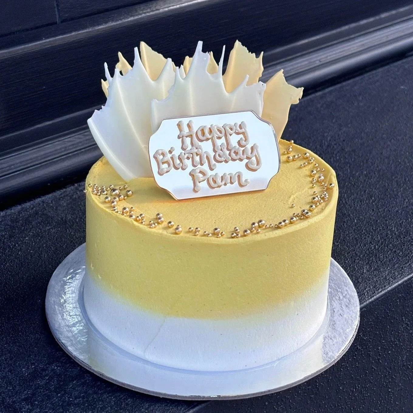 vanillapodspecialtycakes-birthdaycakes-brisbanecakes-cupcakes-bestcakesbrisbane-kidscakes-lemonbuttercake-glutenfreecake-buttercreamcake.jpg