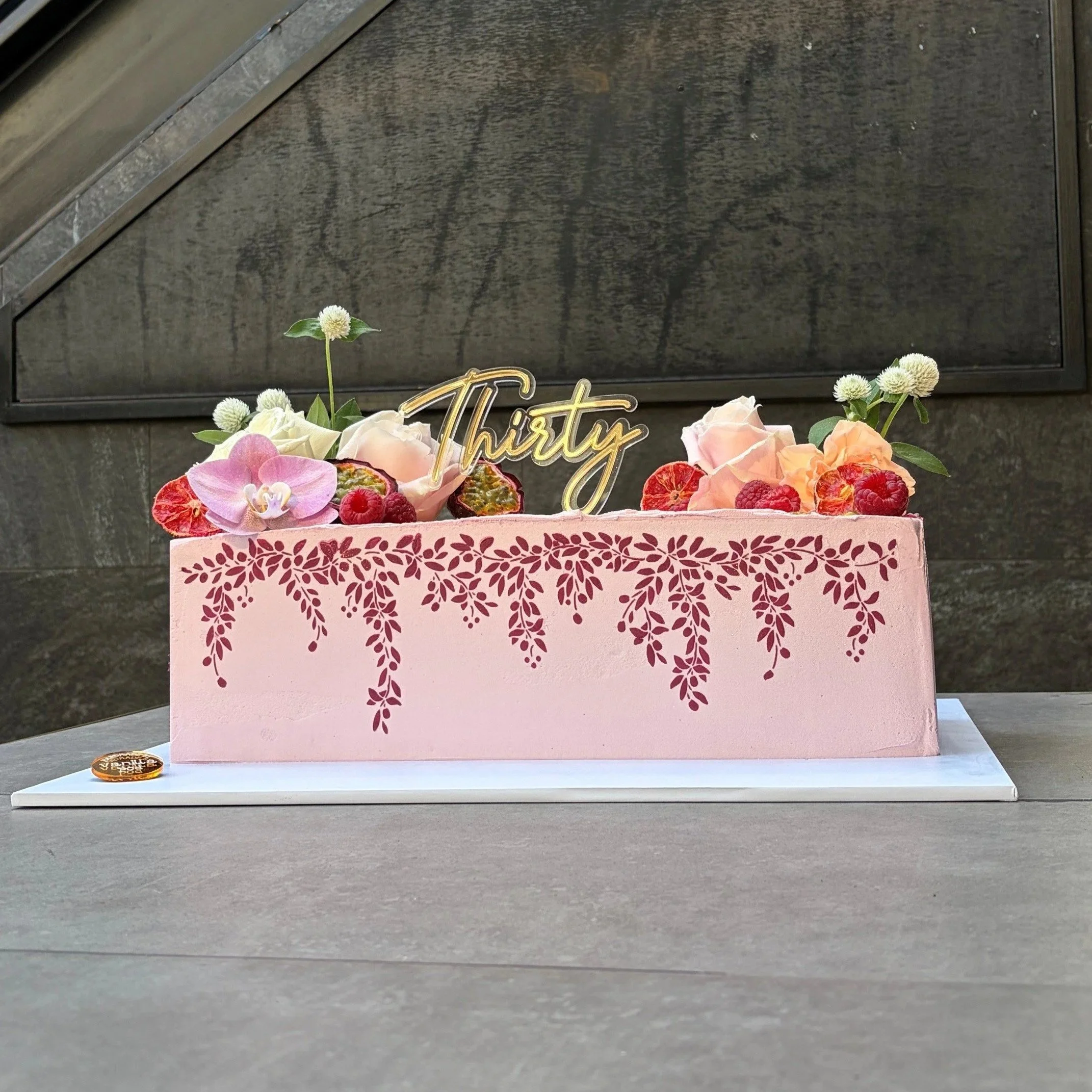 vanillapod-buttercreamcake-vanillapodspecialtycakes-brisbanecakes-brisbanebirthdaycakes-50thcake-21stcake-floralcake-weddingcake-rectanglecake-stencilcake-passionfruitcake-vanillabuttercake.jpg