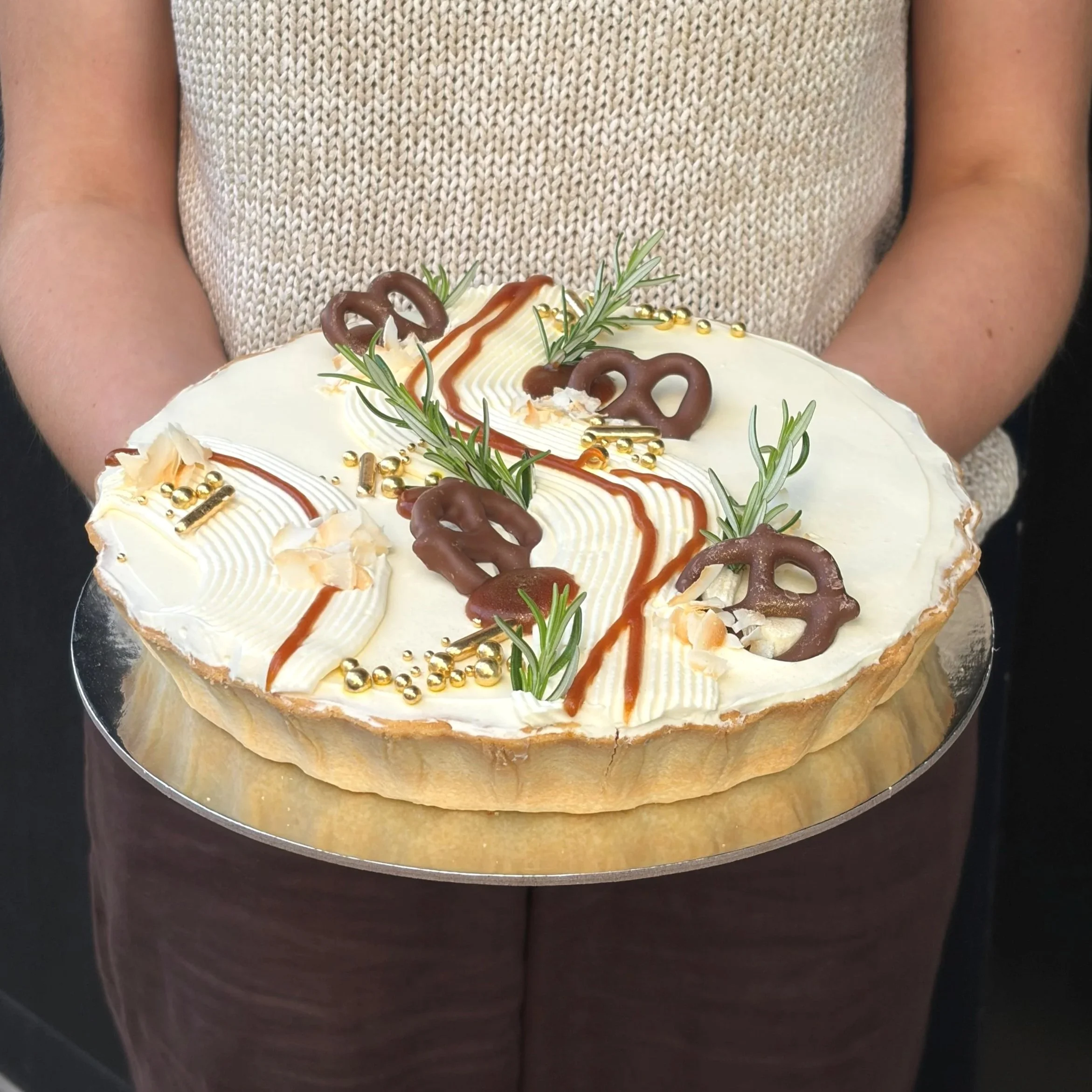vanillapodspecialtycakes-christmastart-brisbanechristmas-banoffeepie-banoffee-christmascatering-vanillapod-cakeshopnearme.jpg