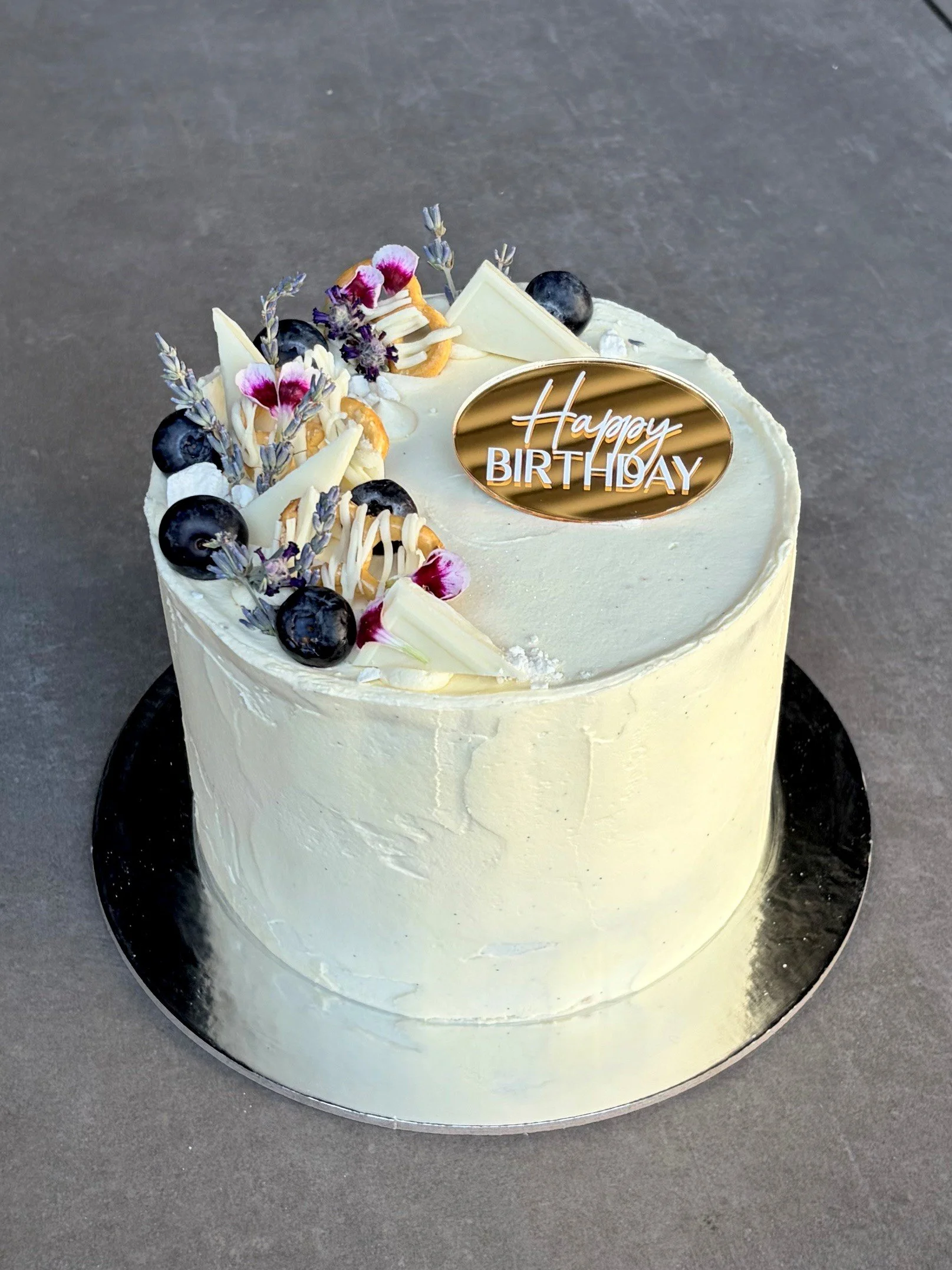 vanillapod-buttercreamcake-vanillapodspecialtycakes-brisbanecakes-glutenfreecake-brisbanebirthdaycakes-lavendercake-lavenderandblueberrymoussecake-dessertcake-brisbane.jpg