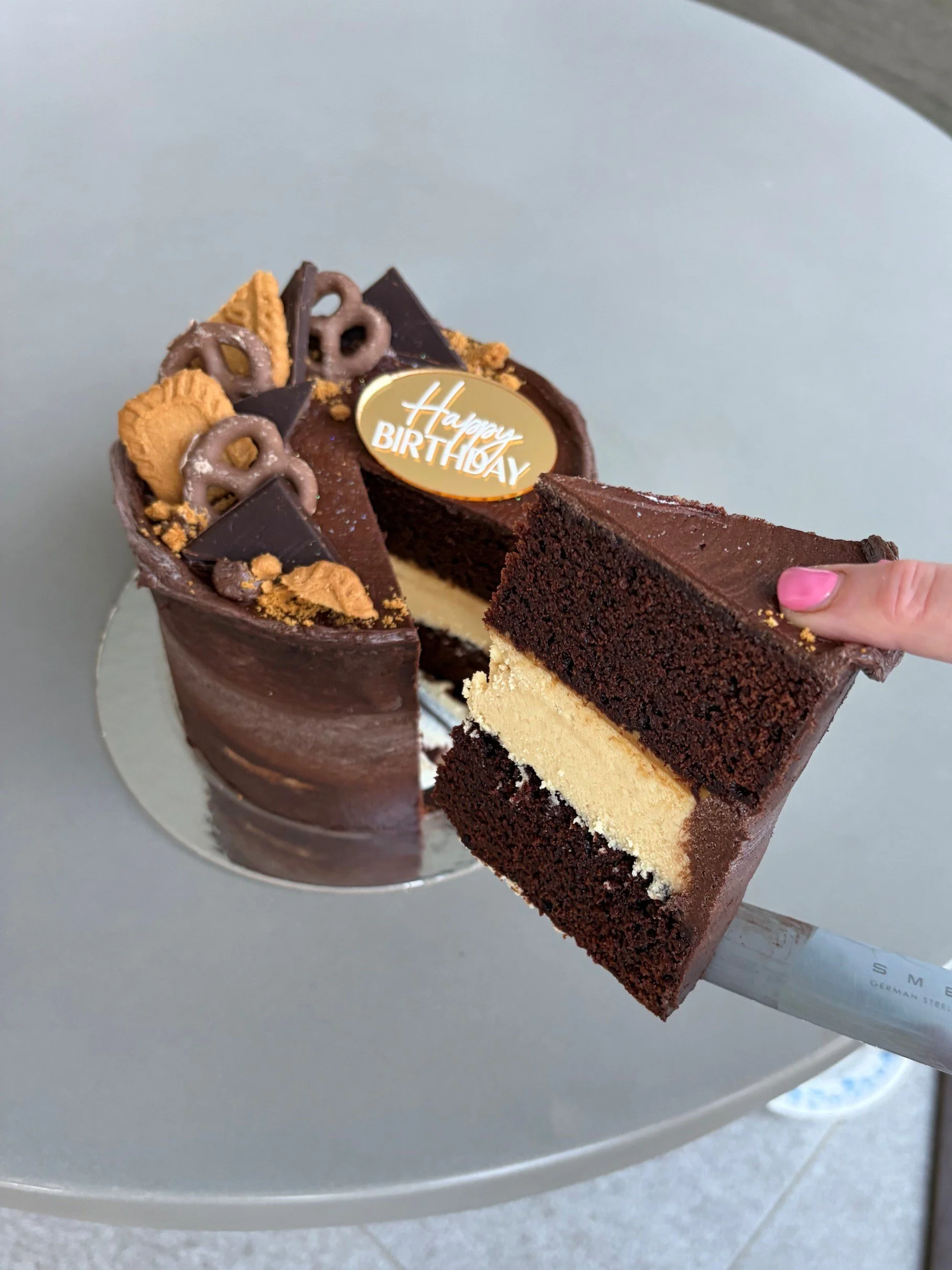 vanillapod-buttercreamcake-vanillapodspecialtycakes-brisbanecakes-brisbanebirthdaycakes-biscoffcake-biscoffmoussecake-chocolatecake.jpg