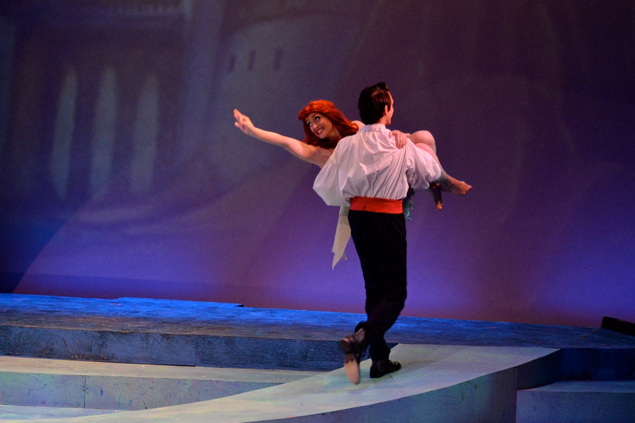 Prince Eric carries Ariel away to the castle