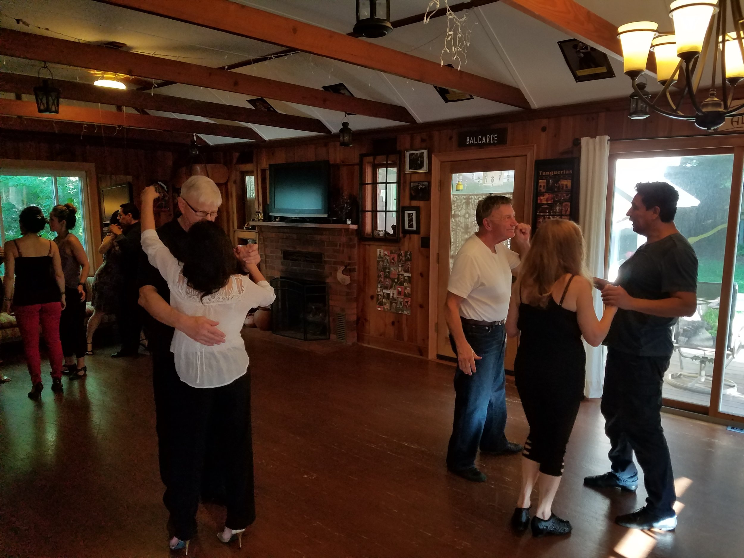 Armando Orzuza leading a workshop before the asado.