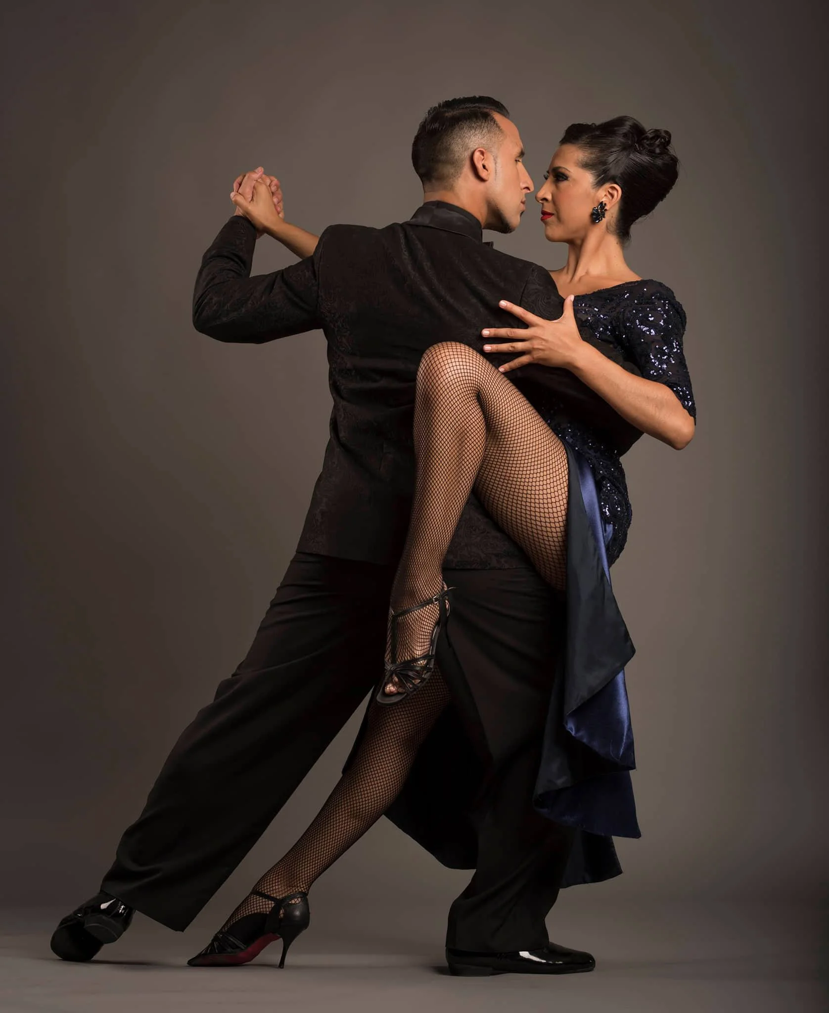 Ariel &amp; Yesica May 21 - 28, 2019