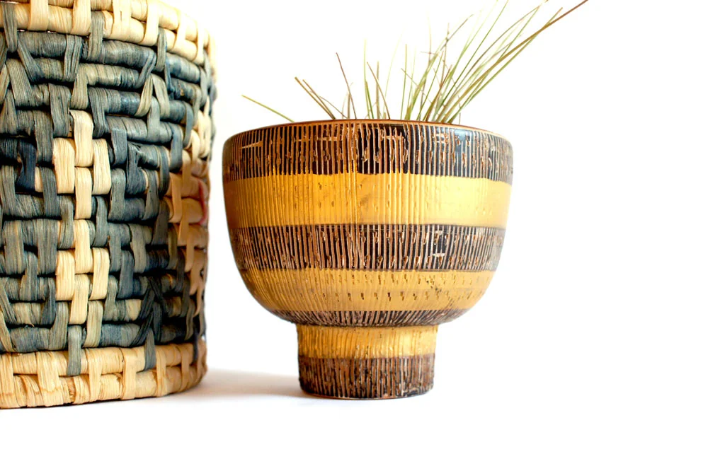 pottery_goldblackitaly11.jpg