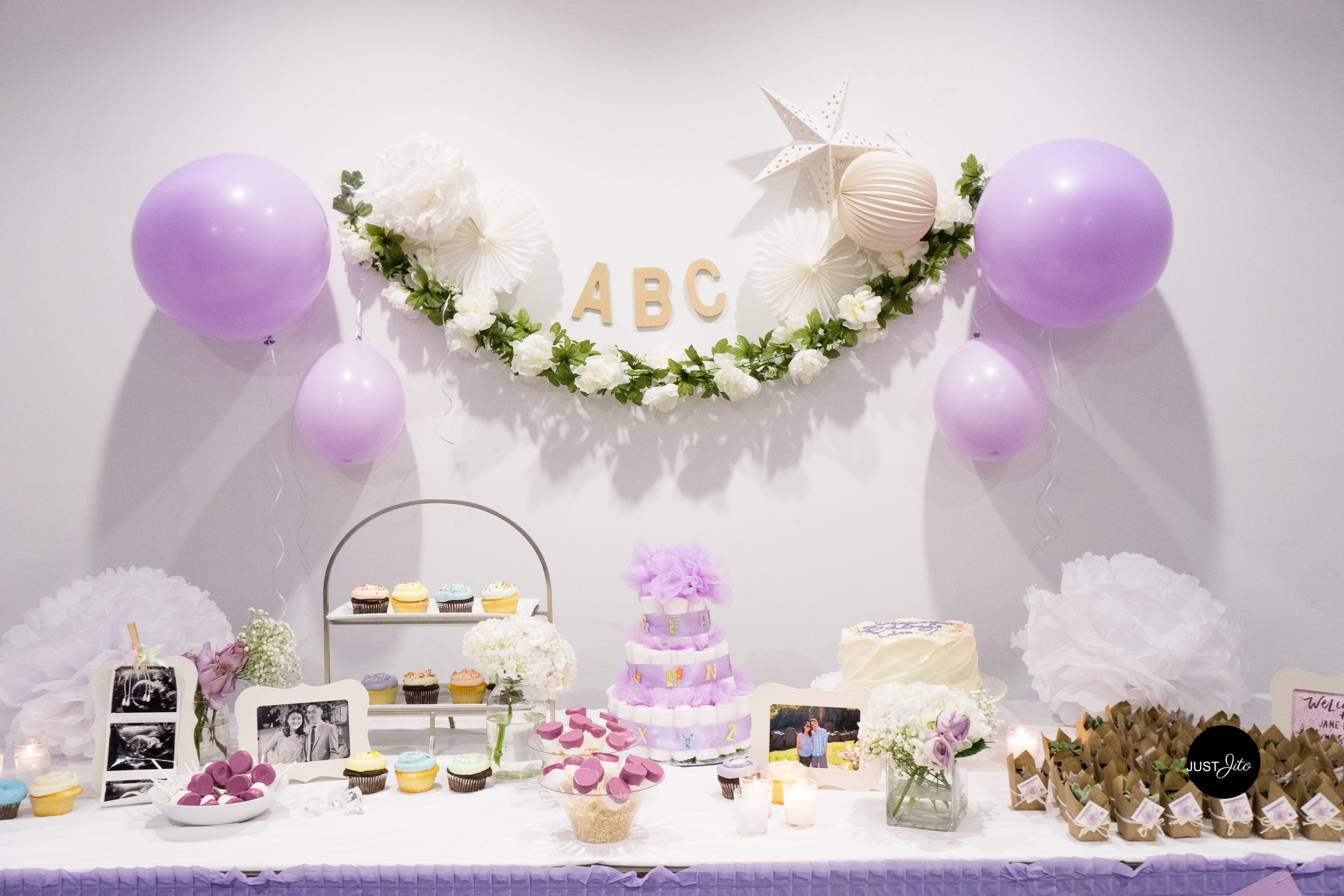 Neutral Baby Shower Decor The Mama-to-Be Will Love - hostessology