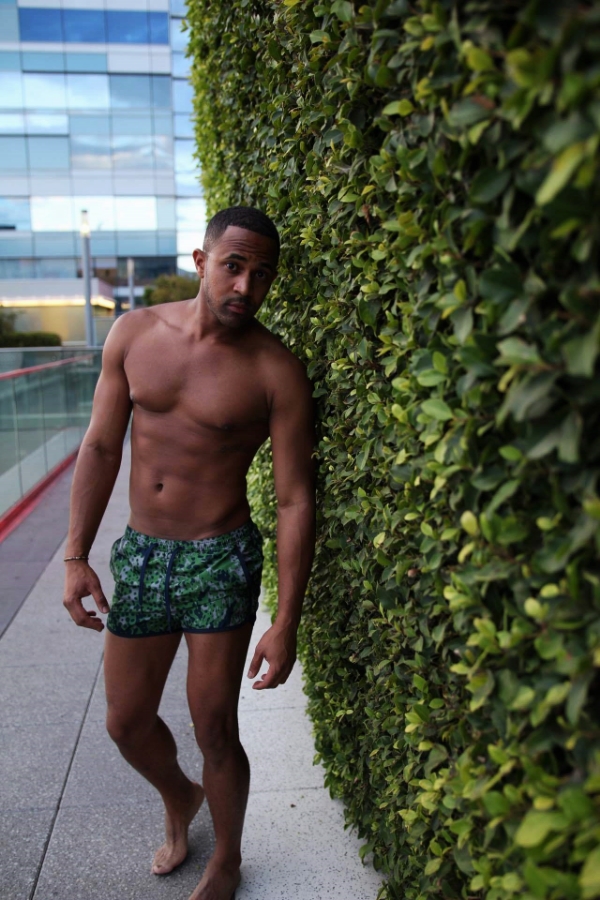 Of course, There was a pool!! So why not follow the whole trip trend with a green Swimsuit!!! **** Claro que el hotel tenía piscina, so porque no agregar un traje de bańo verde a mi outfits.